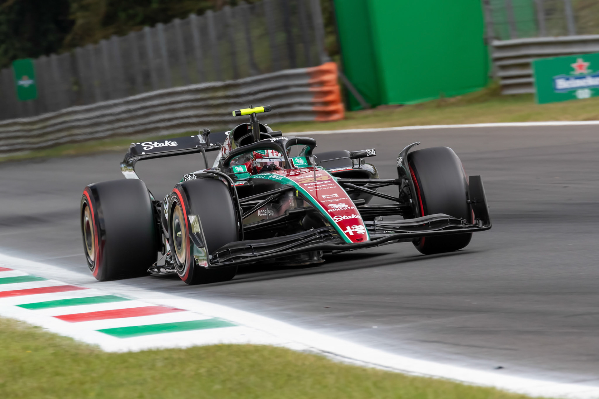 Guanyu Zhou (CHN) Alfa Romeo F1 Team;Formel 1 GP Italien / Monza. Freitag, 01.09.2023