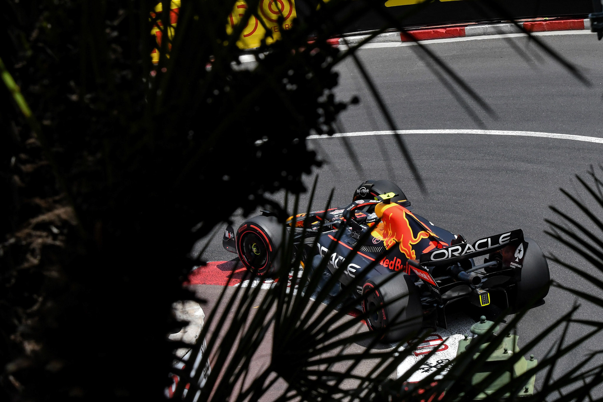 Sergio Perez (MEX) Red Bull Racing; Formel 1 Monaco am 28.05.2022