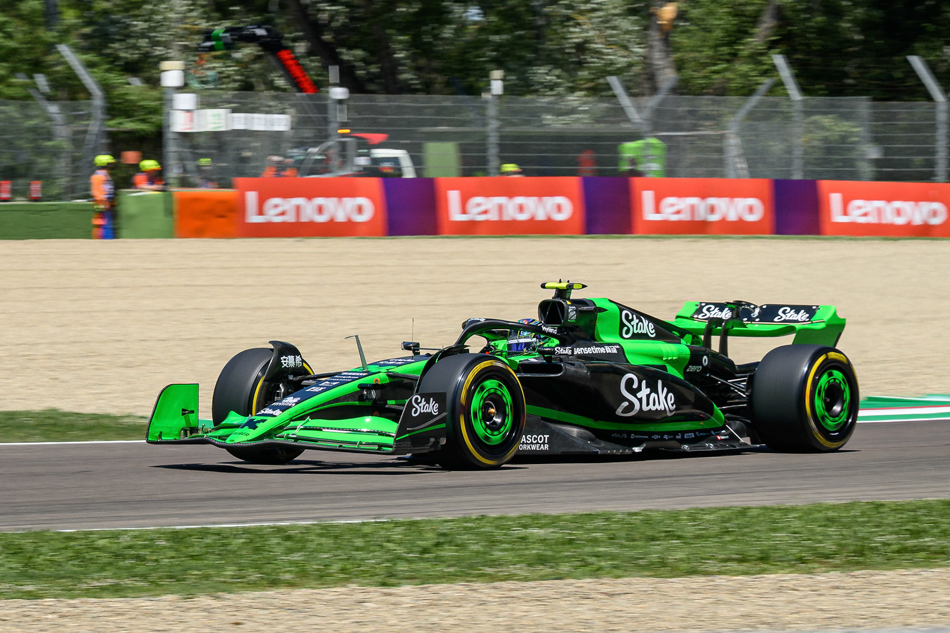 Guanyu Zhou #24, Stake F1 Team Kick Sauber; F1 GP Imola / Italien Freitag, 17.05.2024