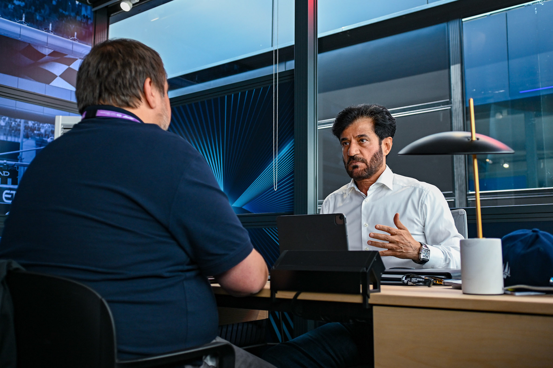 Mohammed bin Sulayem im Interview mit Christian Nimmervoll; Formel 1 GP Spa Francorchamps/ Belgien. Samstag, 29.07.2023