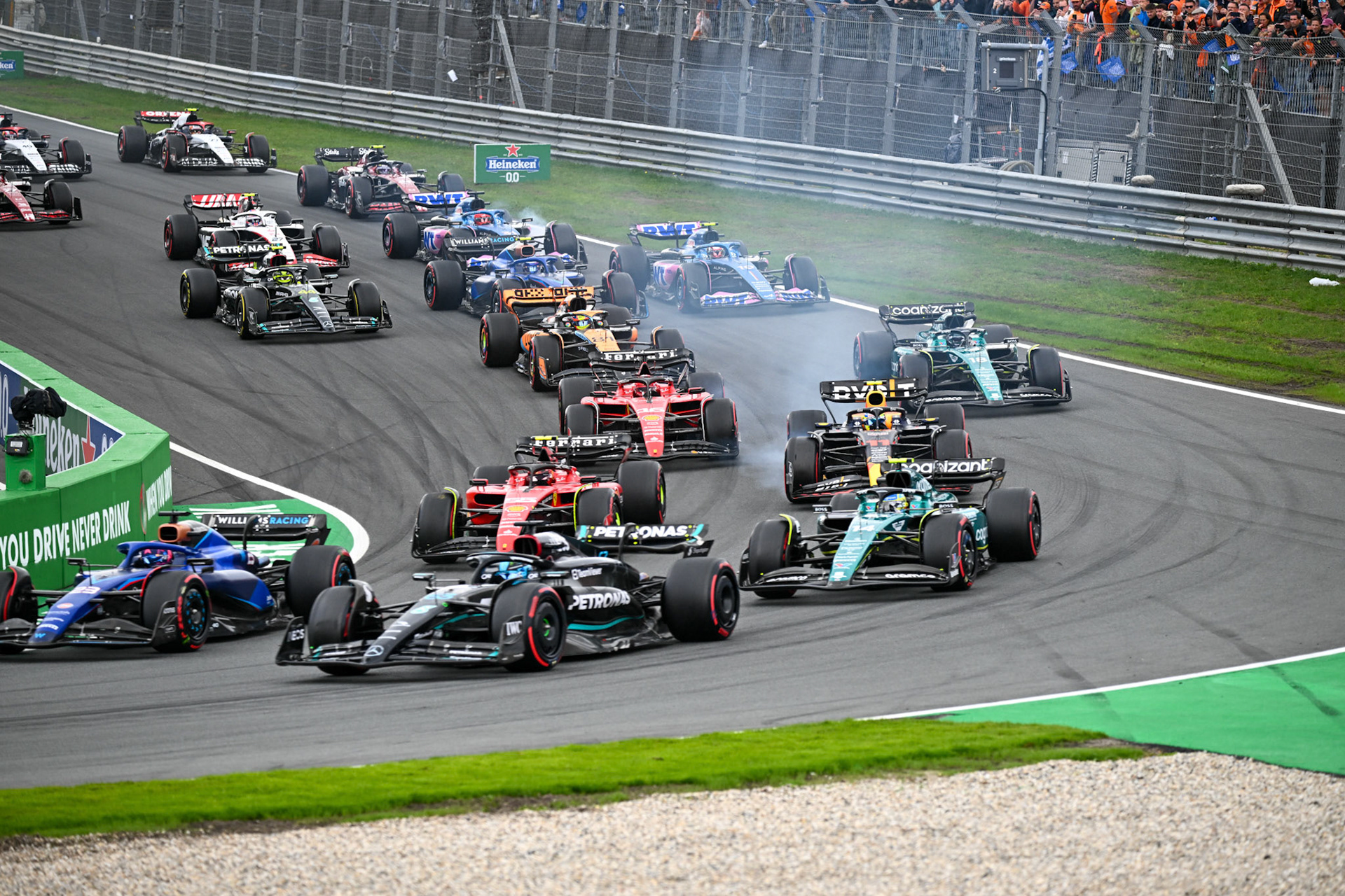 Rennstart; Formel 1 GP Holland / Zandvoort. Sonntag, 27.08.2023