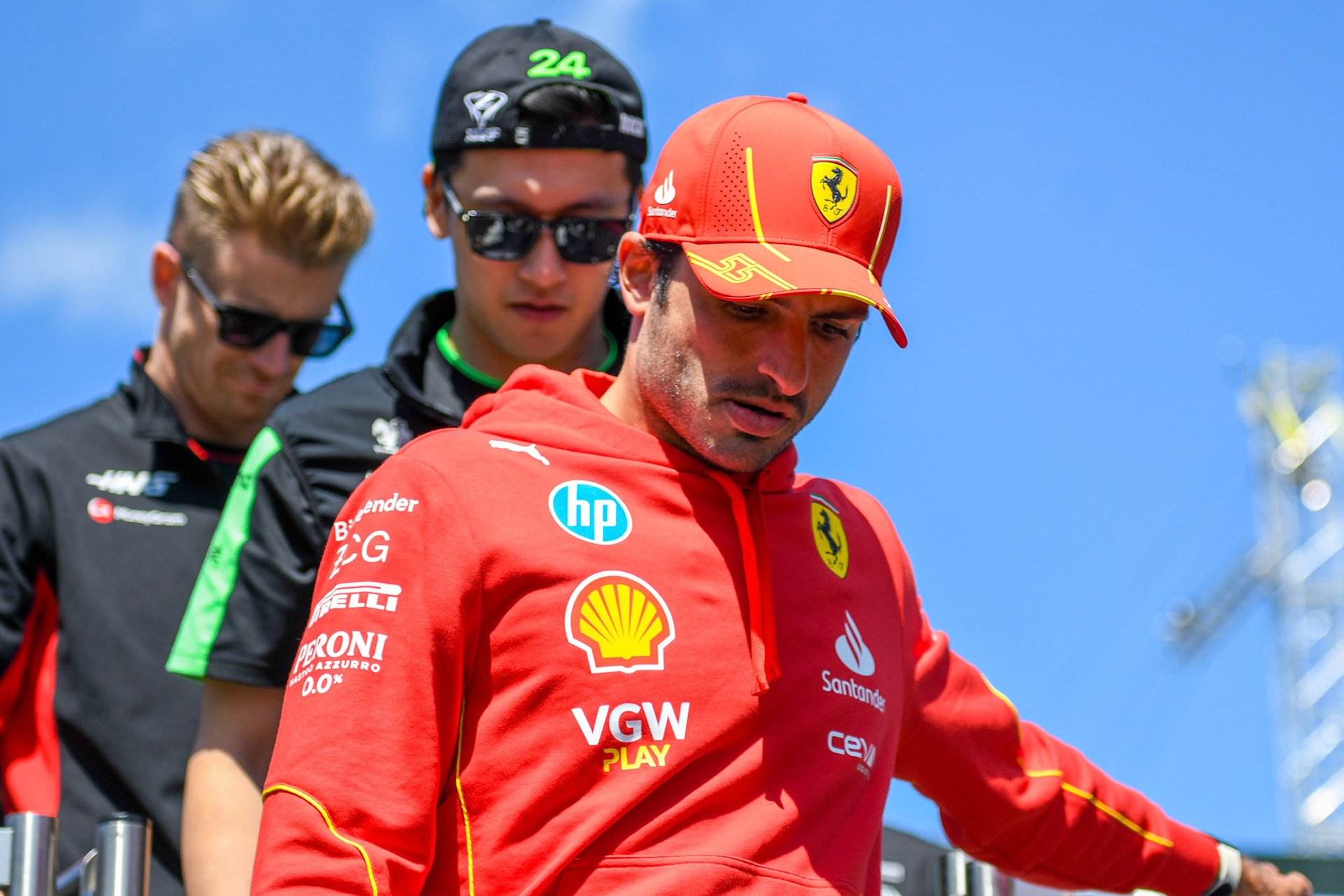 Charles Leclerc #16, Scuderia Ferrari und Guanyu Zhou #24, Stake F1 Team Kick Sauber und Nico Hülkenberg #27, MoneyGram Haas F1 Team;Formel 1 GP Spa / Belgien. Sonntag, 28.07.2024