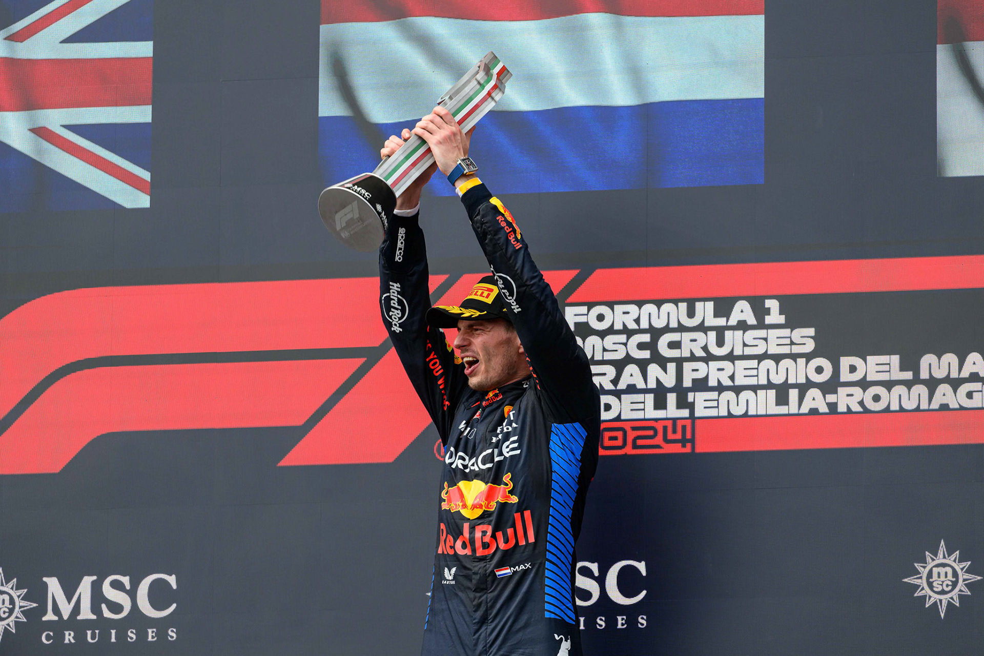 Max Verstappen #1, Oracle Red Bull Racing auf dem Podium.; F1 GP Imola / Italien Sonntag, 19.05.2024