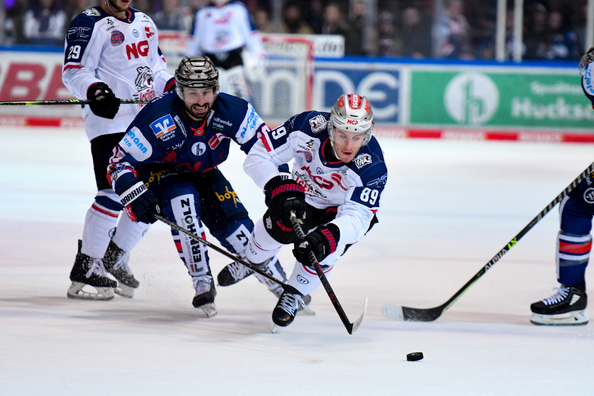 Gregor Macleod 89; DEL Iserlohn Roosters - Nuernberg Ice Tigers 17.02.2023