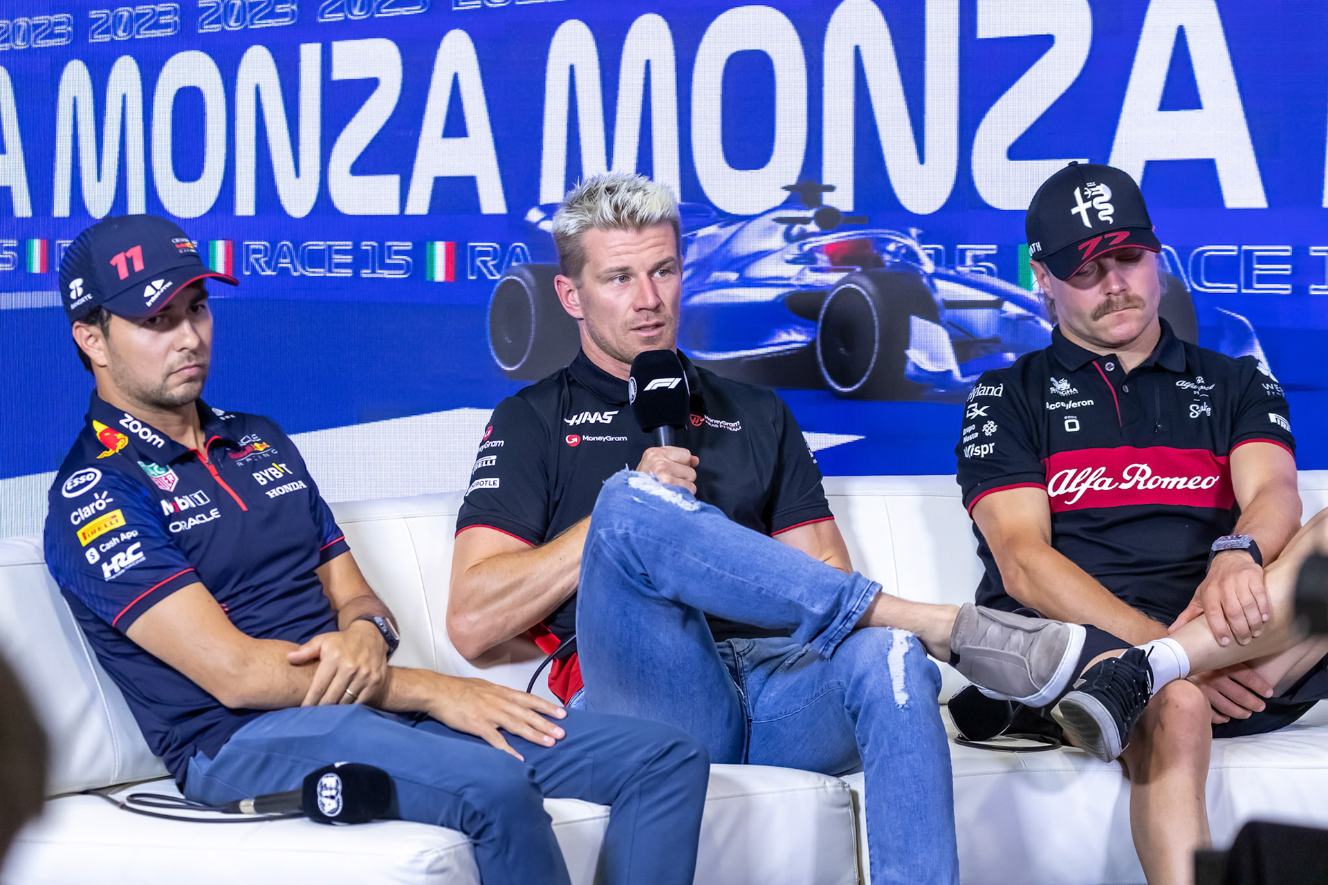 Nico Huelkenberg, Sergio Perez und Valtteri Bottas in der Pressekonferenz; Formel 1 GP Italien / Monza. Donnerstag, 31.08.2023