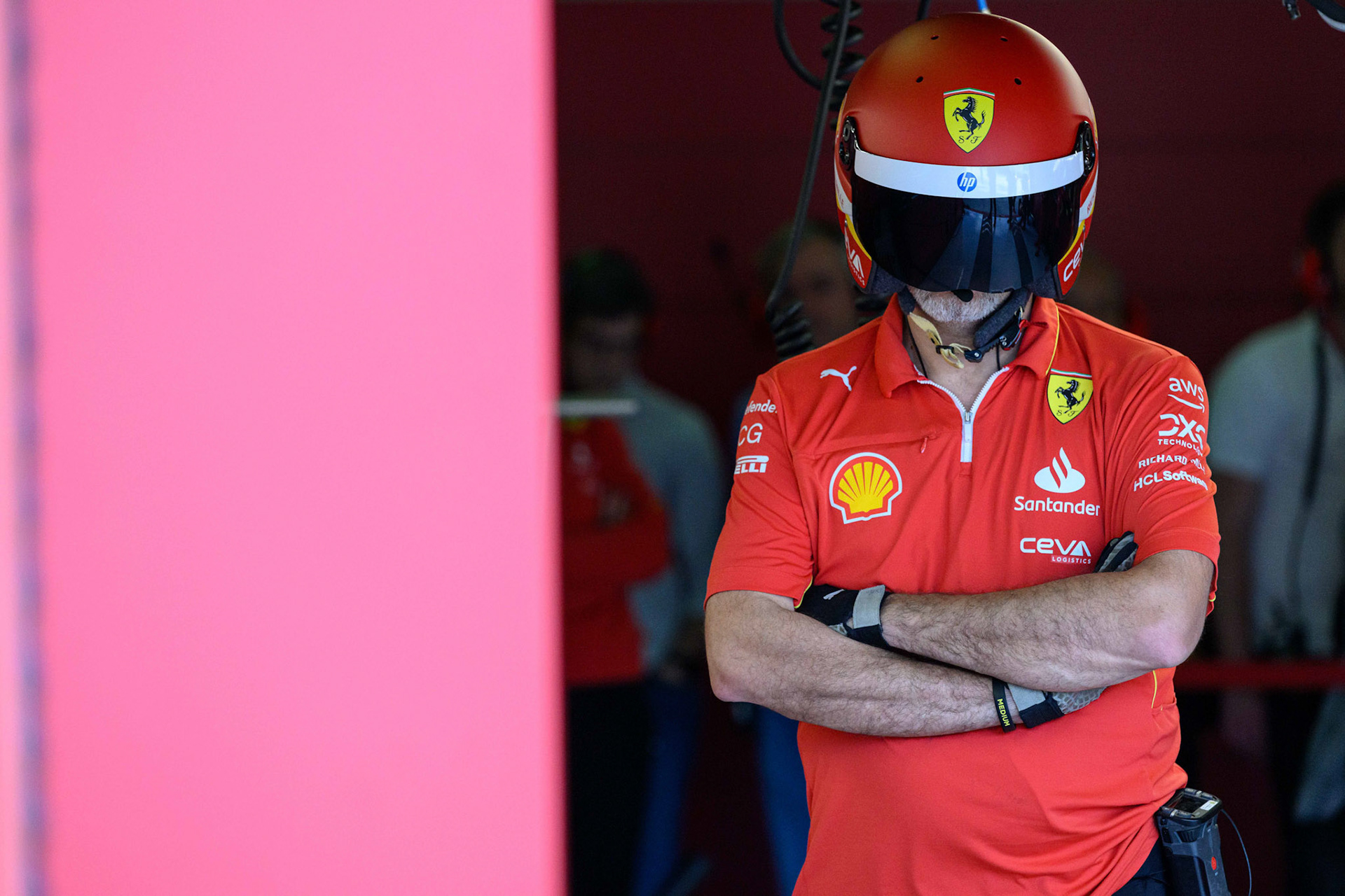 Scuderia Ferrari Mechaniker; F1 GP Imola / Italien Freitag, 17.05.2024