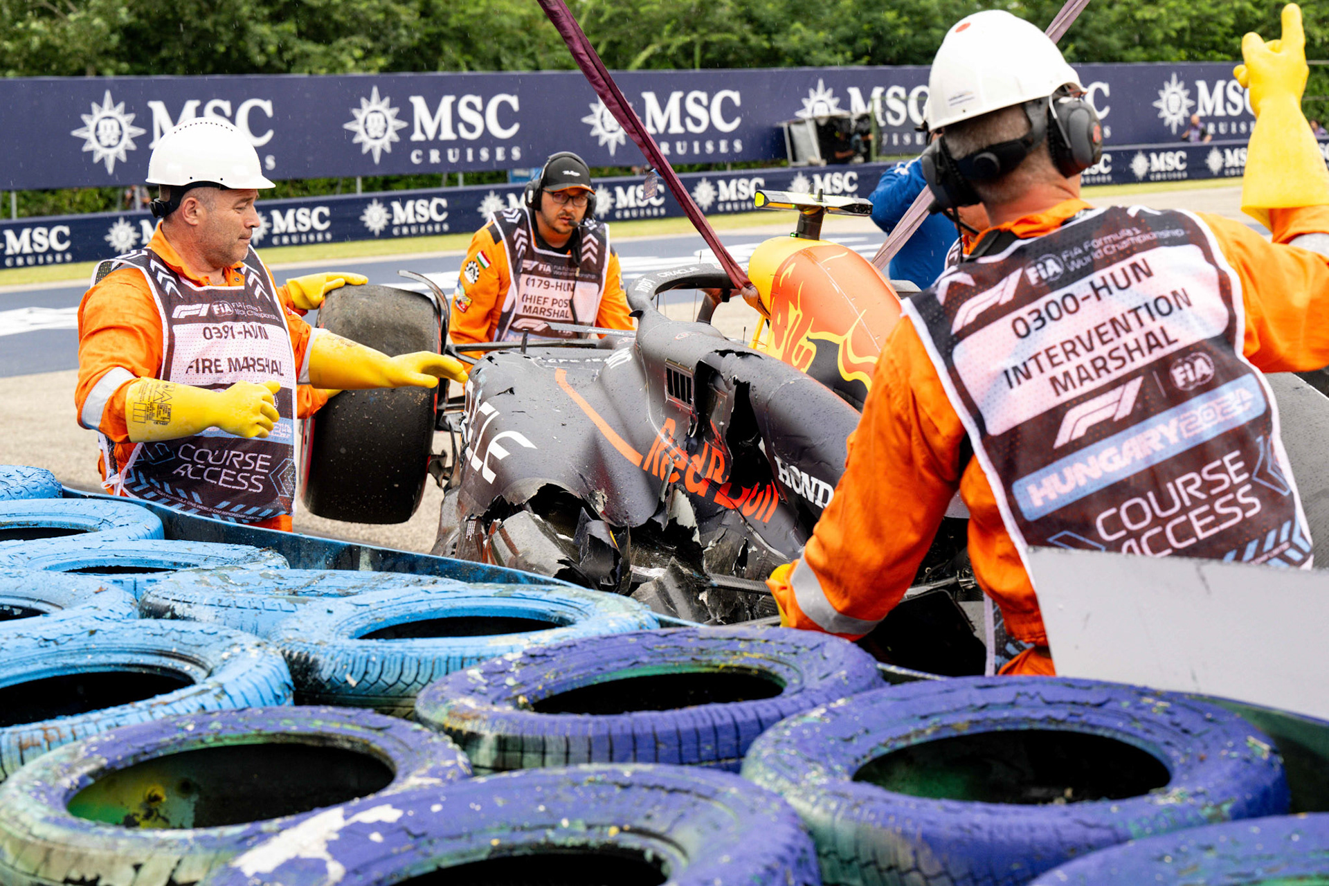 Sergio Perez #11, Oracle Red Bull Racing crasht im Qualifying;Formel 1 Budapest / Ungarn, 20.07.2024