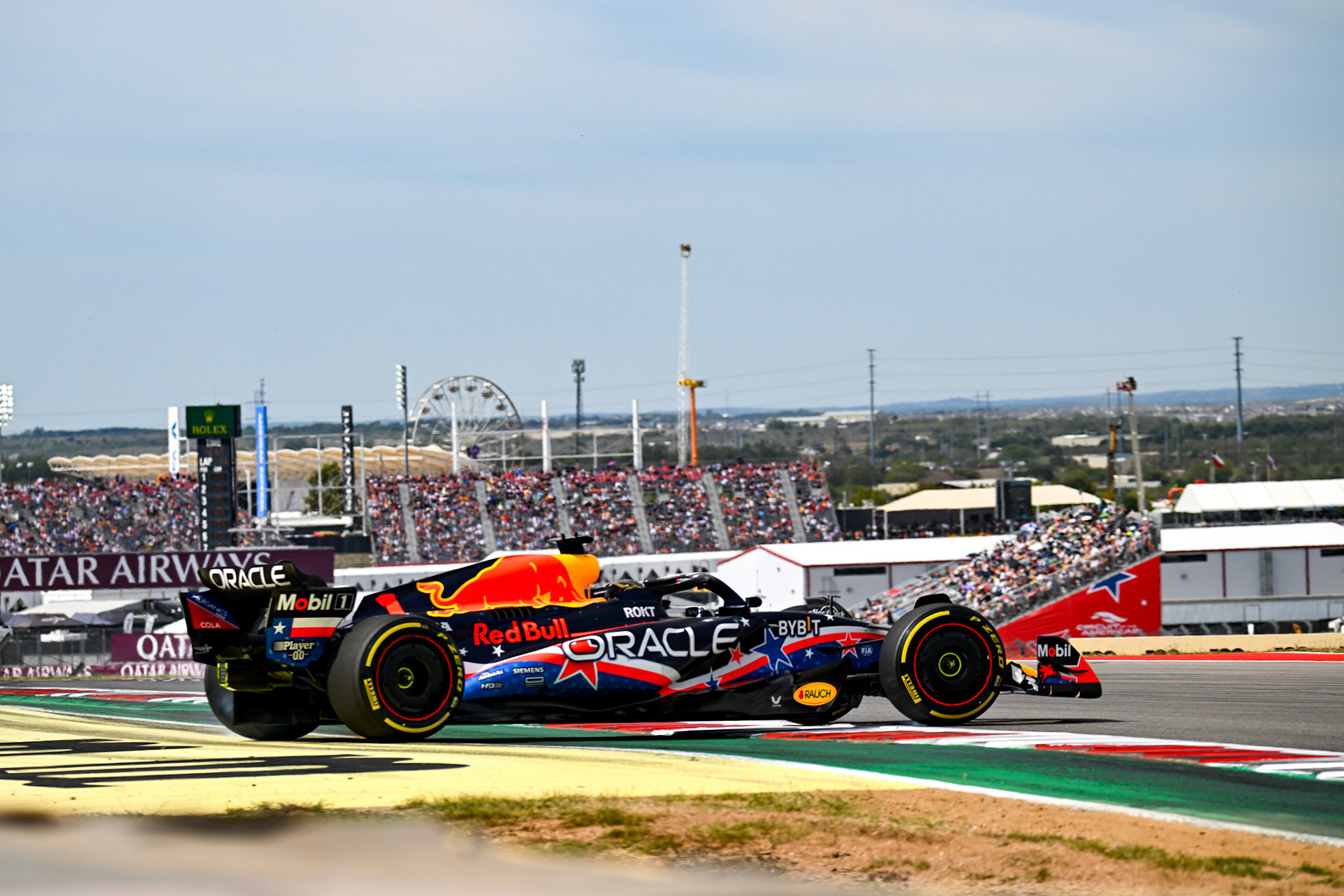 Max Verstappen´s 360 Grad Dreher im Sprint Shootout, (NED) Red Bull Racing;Formel 1 GP USA Austin Texas. Samstag 21.10.2023