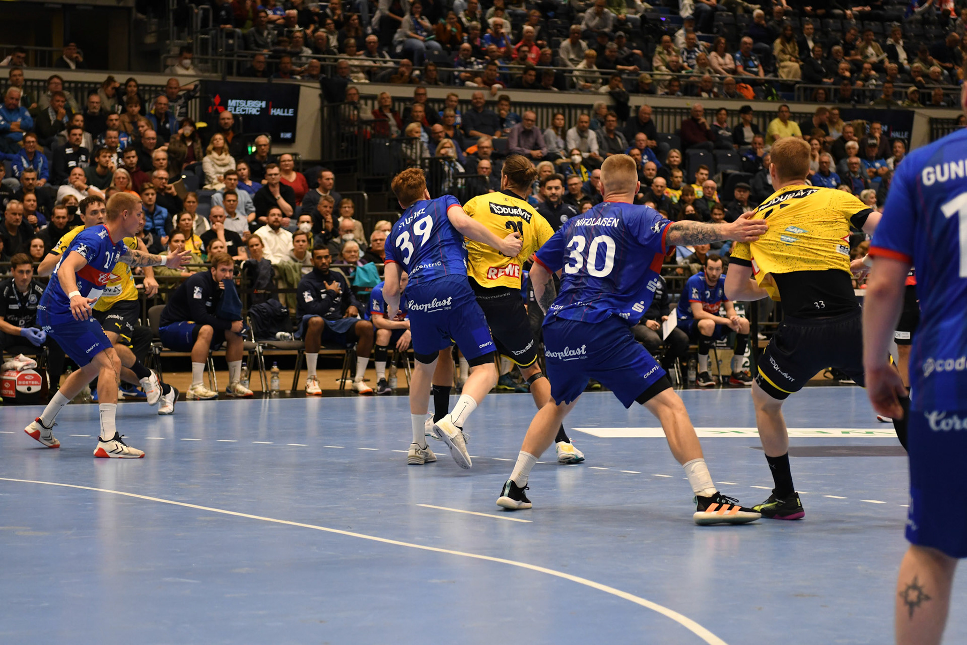 Tom Kare Nikolaisen #30; Handball Bundesliga; BHC 06 - Rhein Neckar Loewen 29.09.2022
