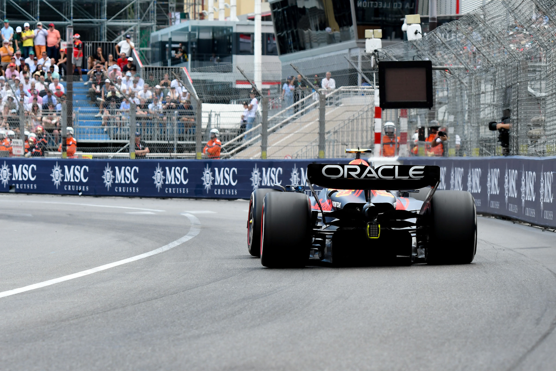 Sergio Perez (MEX) Red Bull Racing; Formel 1 GP Monaco. Sonntag 28.05.2023