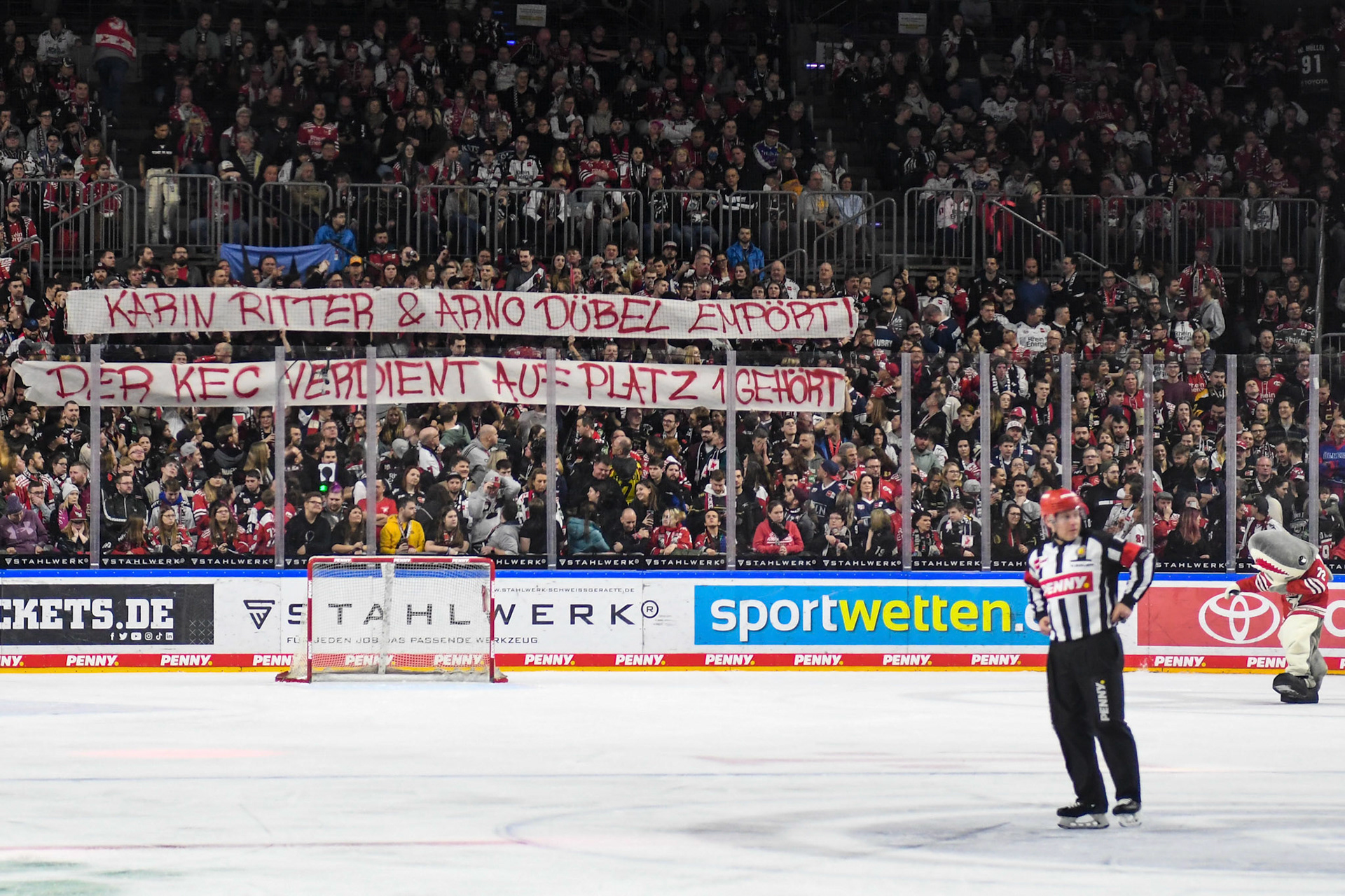 Fans; DEL Kölner Haie - Adler Mannheim, 17.03.2023