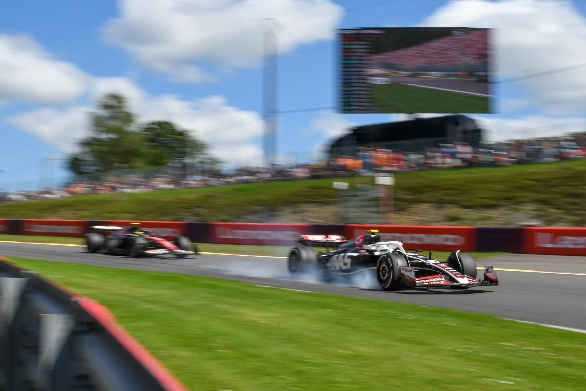 Nico Hülkenberg #27, MoneyGram Haas F1 Team und Pierre Gasly #10, BWT Alpine F1 Team;Formel 1 GP Spa / Belgien. Sonntag, 28.07.2024