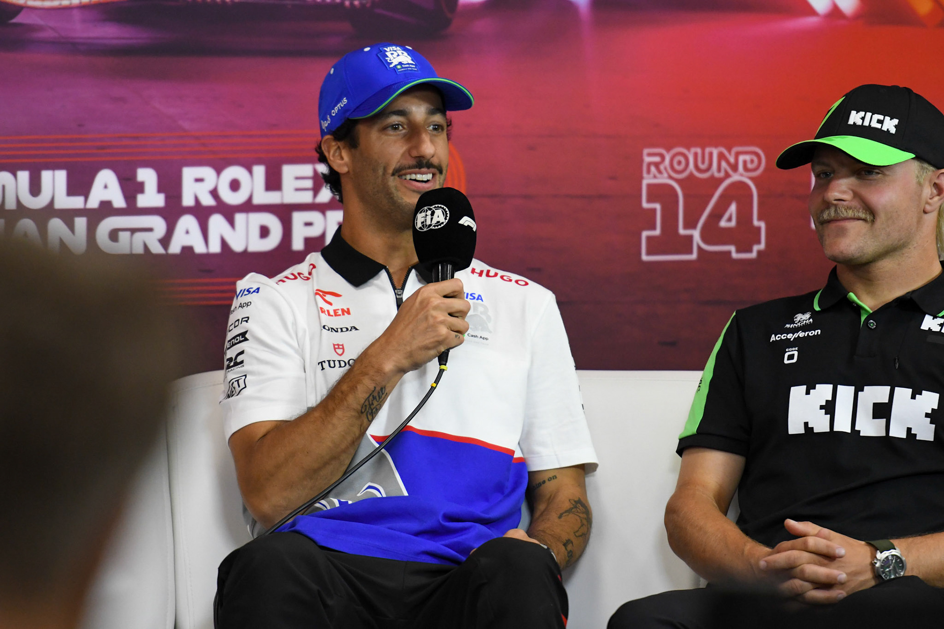 Daniel Ricciardo, #3, Visa Cash App RB Formula One Team und Valtteri Bottas #77, Stake F1 Team Kick Sauber in der Pressekonferenz;Formel 1 GP Spa / Belgien. Donnerstag, 25.07.2024