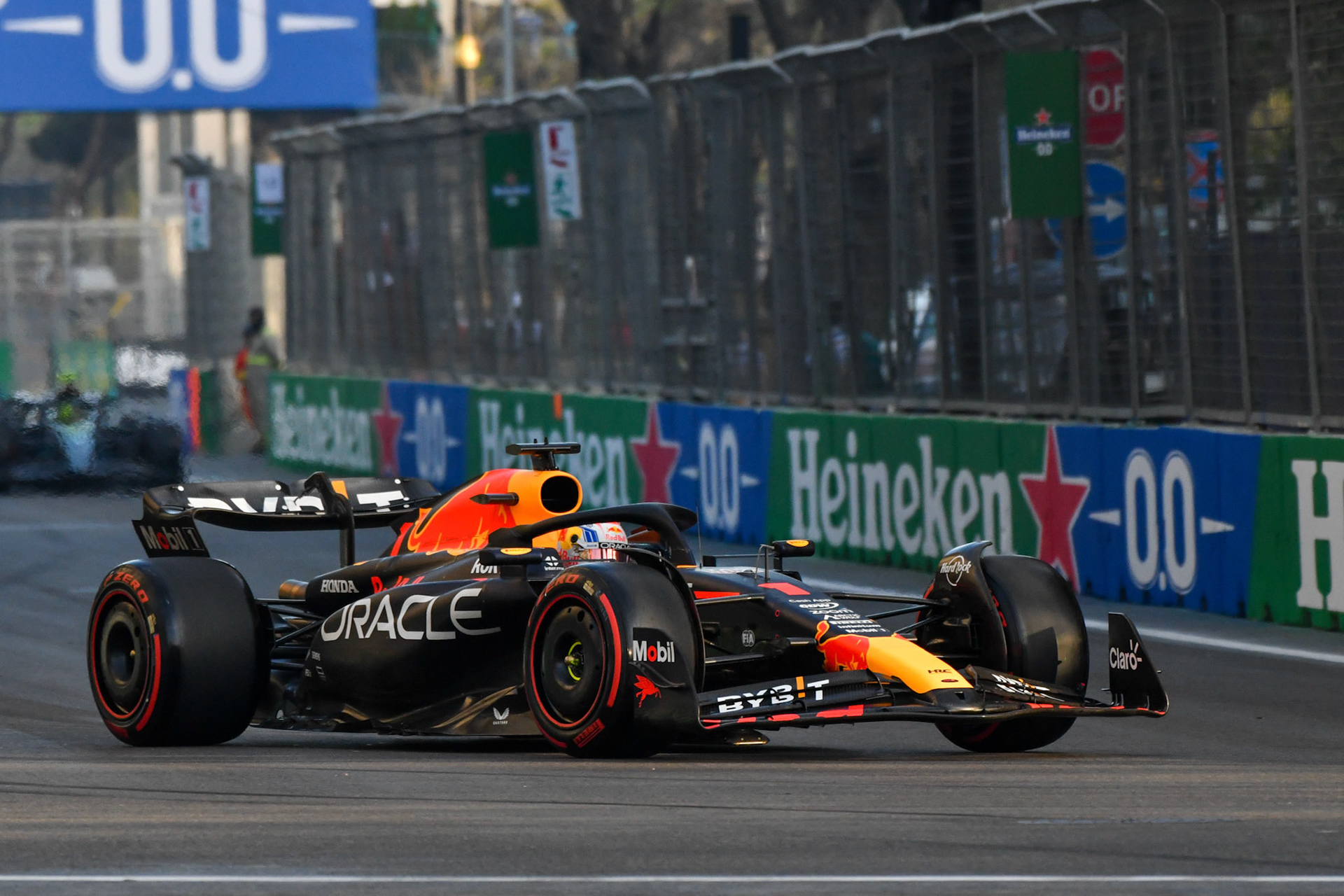 Max Verstappen (NED) Red Bull Racing; Formel 1 GP Baku Azerbaijan. Freitag 28.04.2023