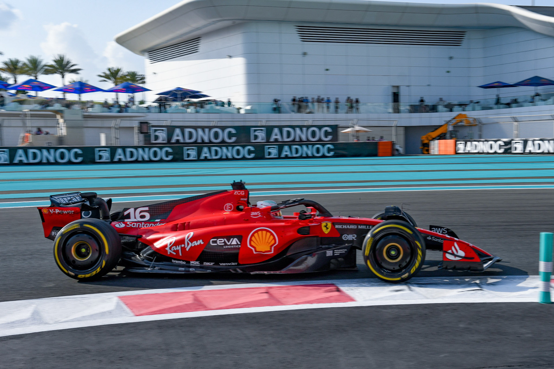 Charles Leclerc (MCO) Scuderia Ferrari;Formel 1 GP Abu Dhabi. Samstag 25.11.2023