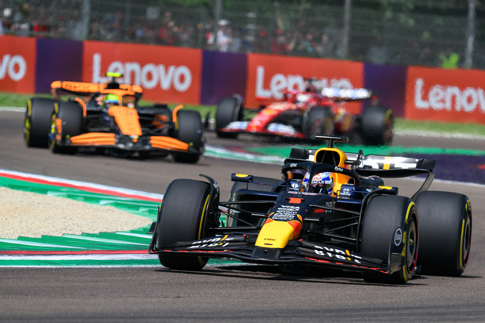 Max Verstappen #1, Oracle Red Bull Racing und Lando Norris #4, McLaren Formula 1 Team; F1 GP Imola / Italien Sonntag, 19.05.2024