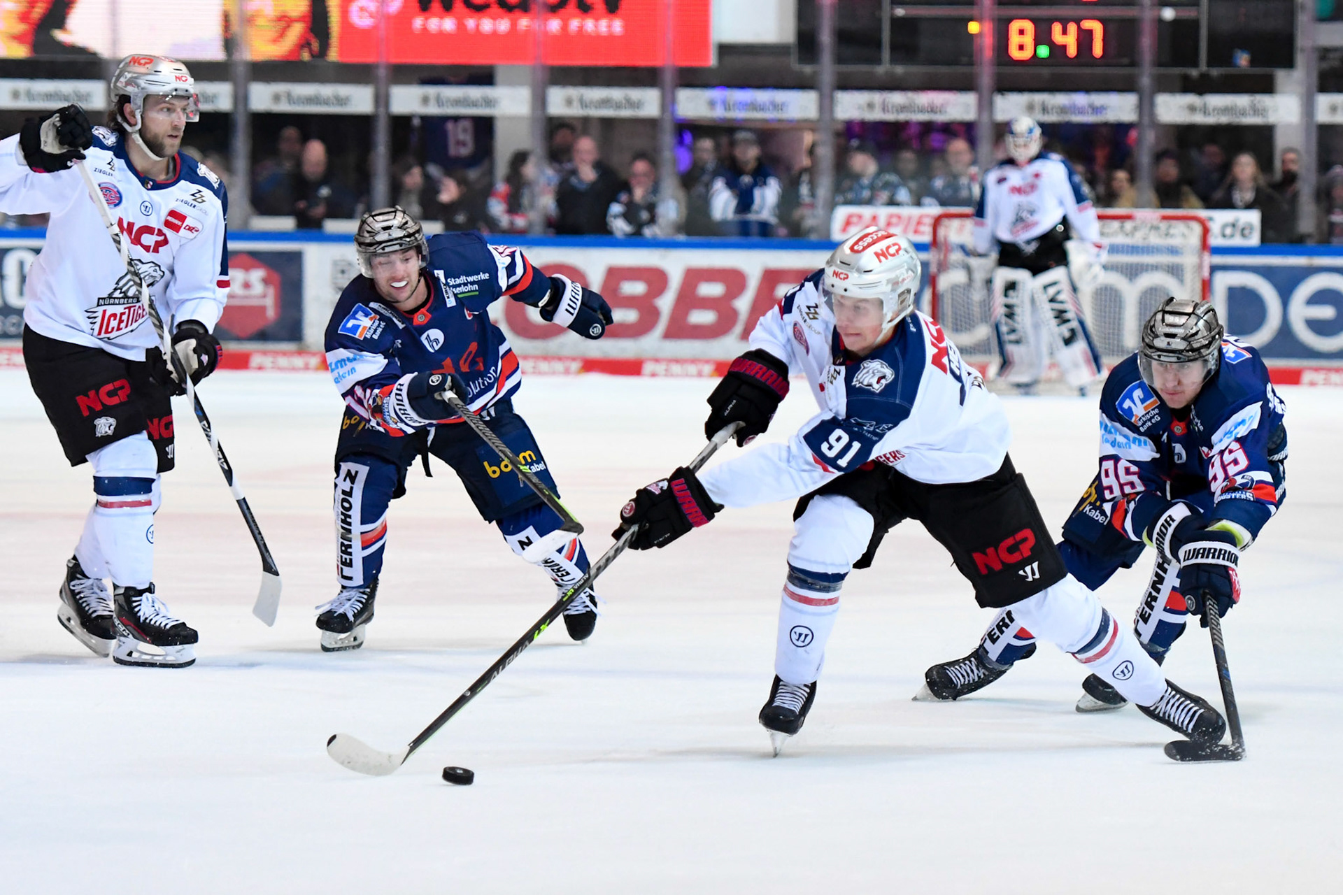 Elis Hede 91; DEL Iserlohn Roosters - Nuernberg Ice Tigers 17.02.2023