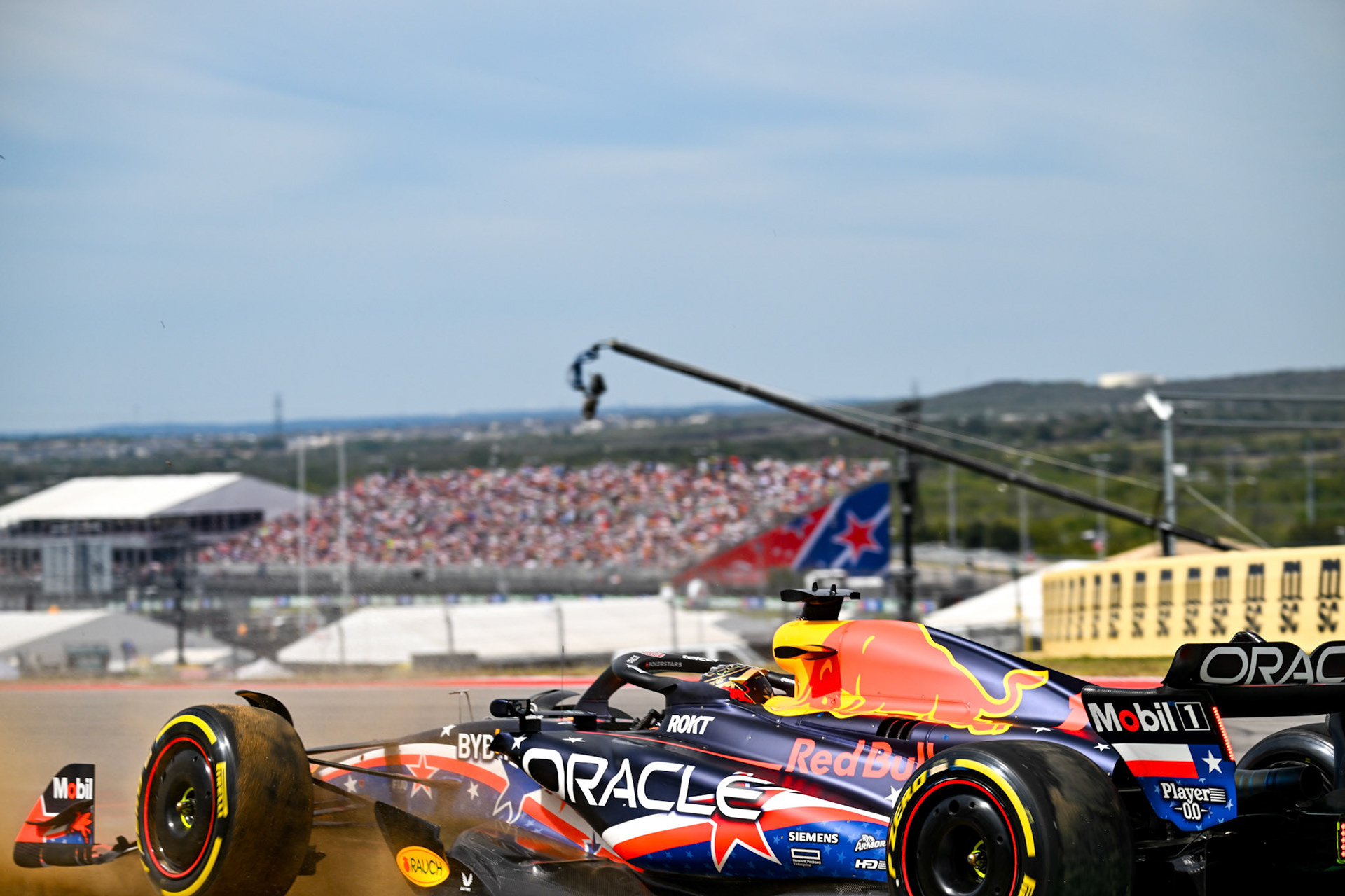 Max Verstappen´s 360 Grad Dreher im Sprint Shootout, (NED) Red Bull Racing;Formel 1 GP USA Austin Texas. Samstag 21.10.2023