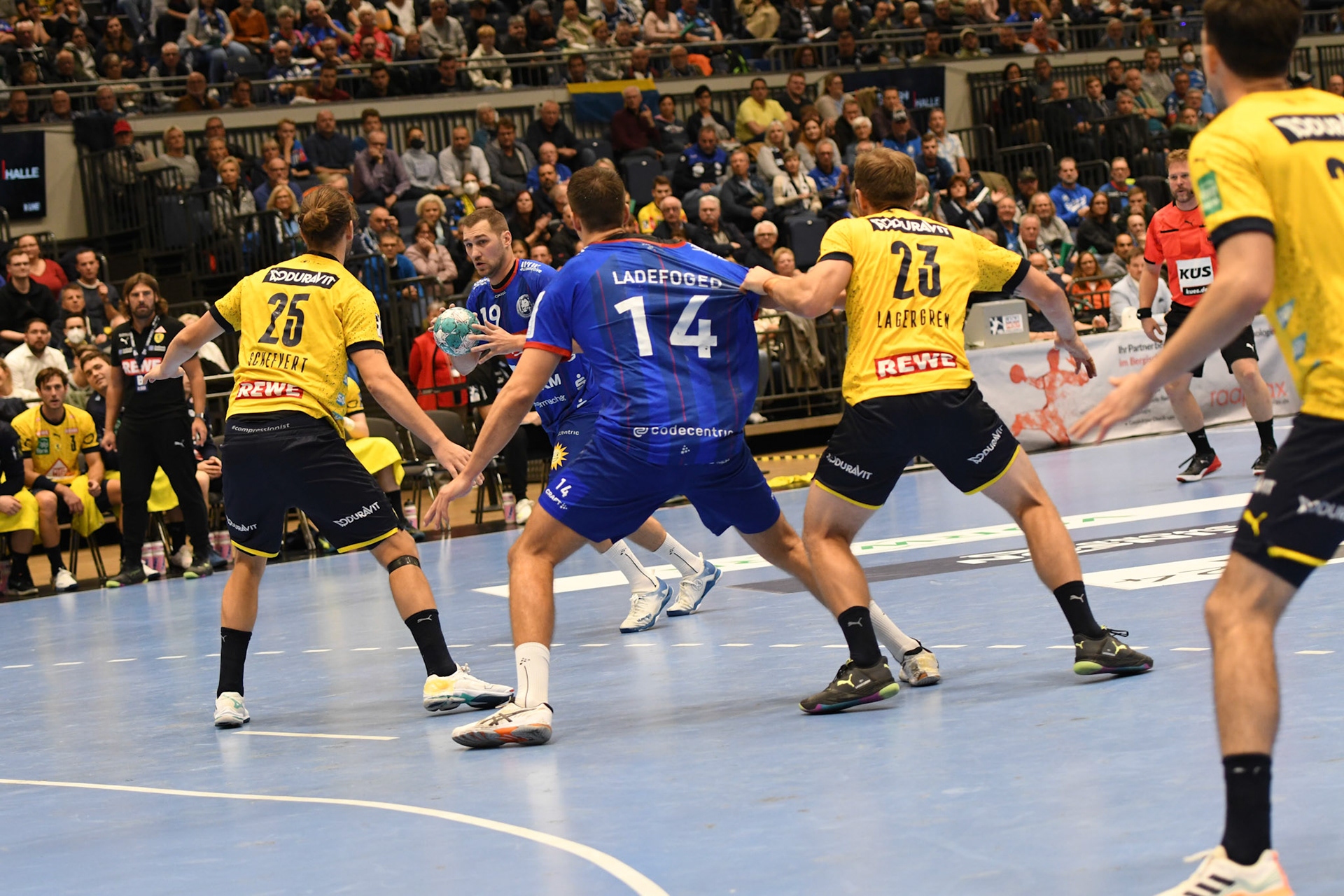 Tomas Babak #19; Handball Bundesliga; BHC 06 - Rhein Neckar Loewen 29.09.2022