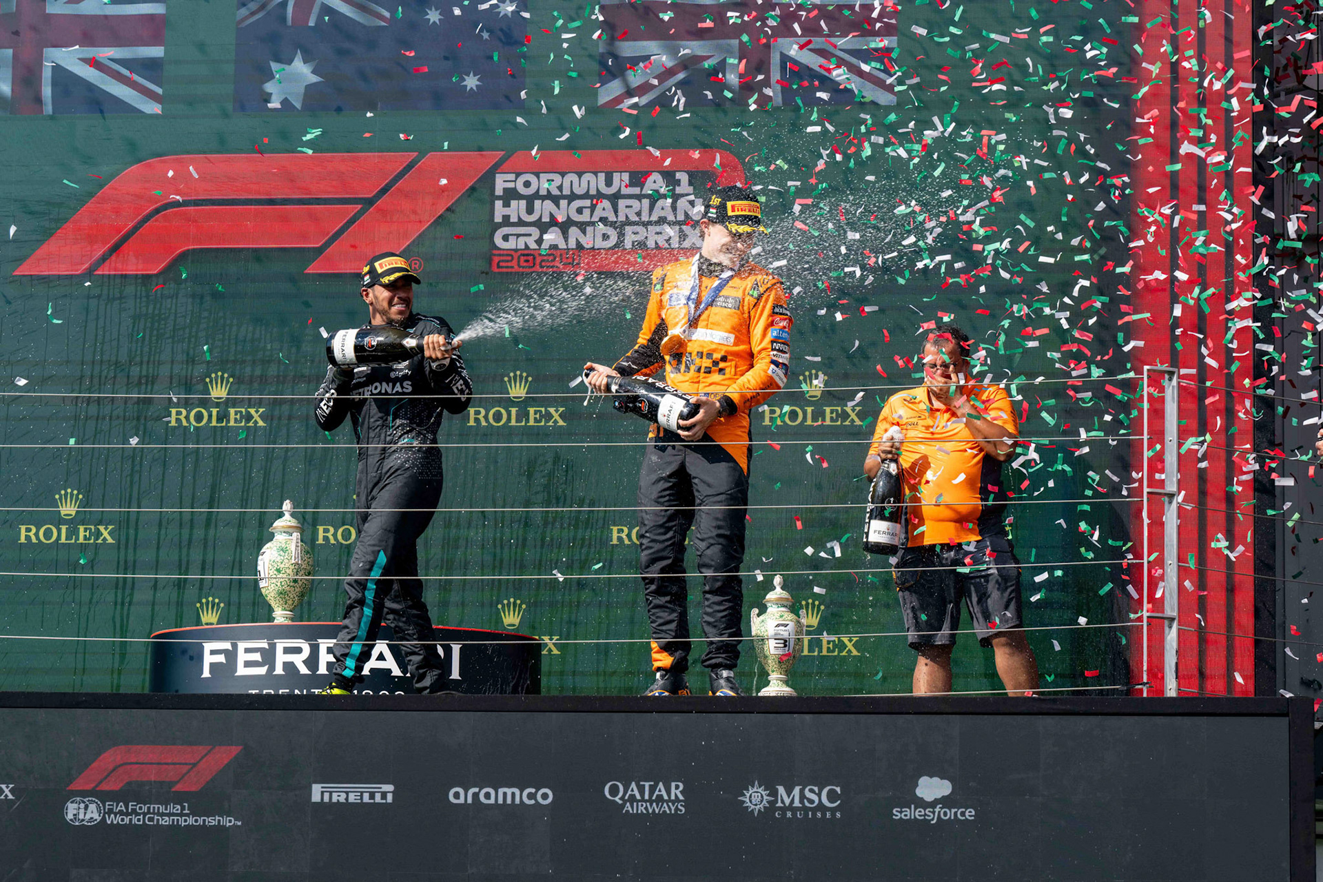 Lewis Hamilton #44, Mercedes-AMG Petronas F1 Team und Oscar Piastri #81, McLaren Formula 1 Team auf dem Podium.;Formel 1 Budapest / Ungarn