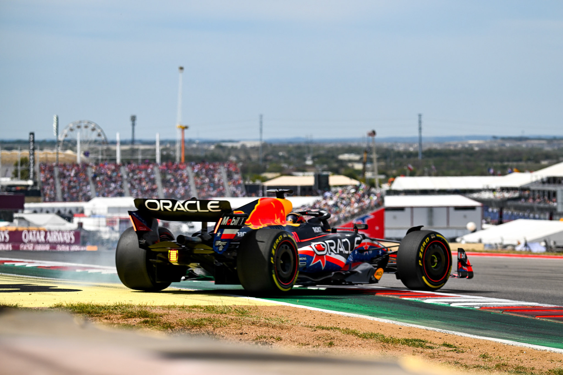 Max Verstappen´s 360 Grad Dreher im Sprint Shootout, (NED) Red Bull Racing;Formel 1 GP USA Austin Texas. Samstag 21.10.2023