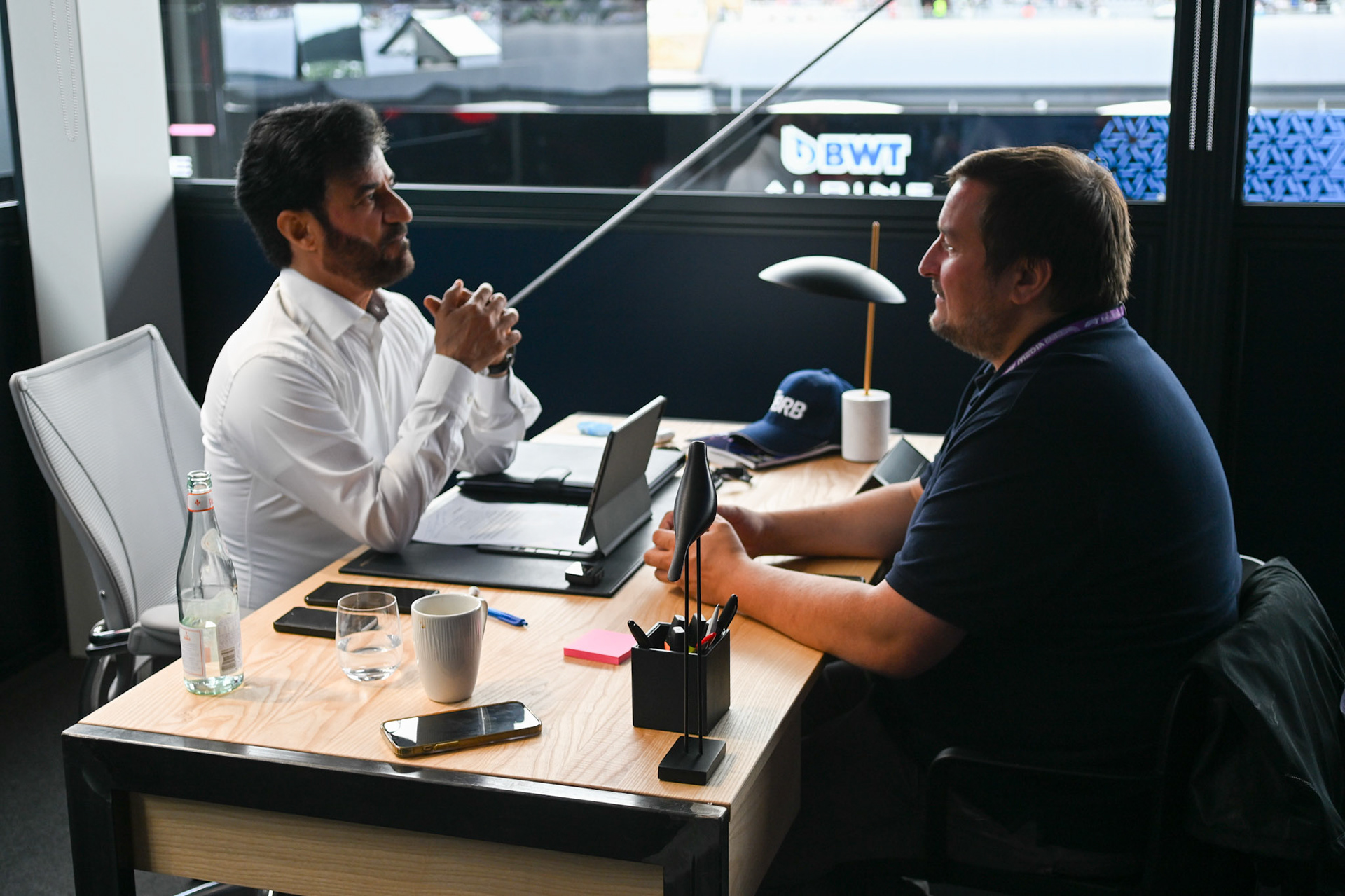 Mohammed bin Sulayem im Interview mit Christian Nimmervoll; Formel 1 GP Spa Francorchamps/ Belgien. Samstag, 29.07.2023