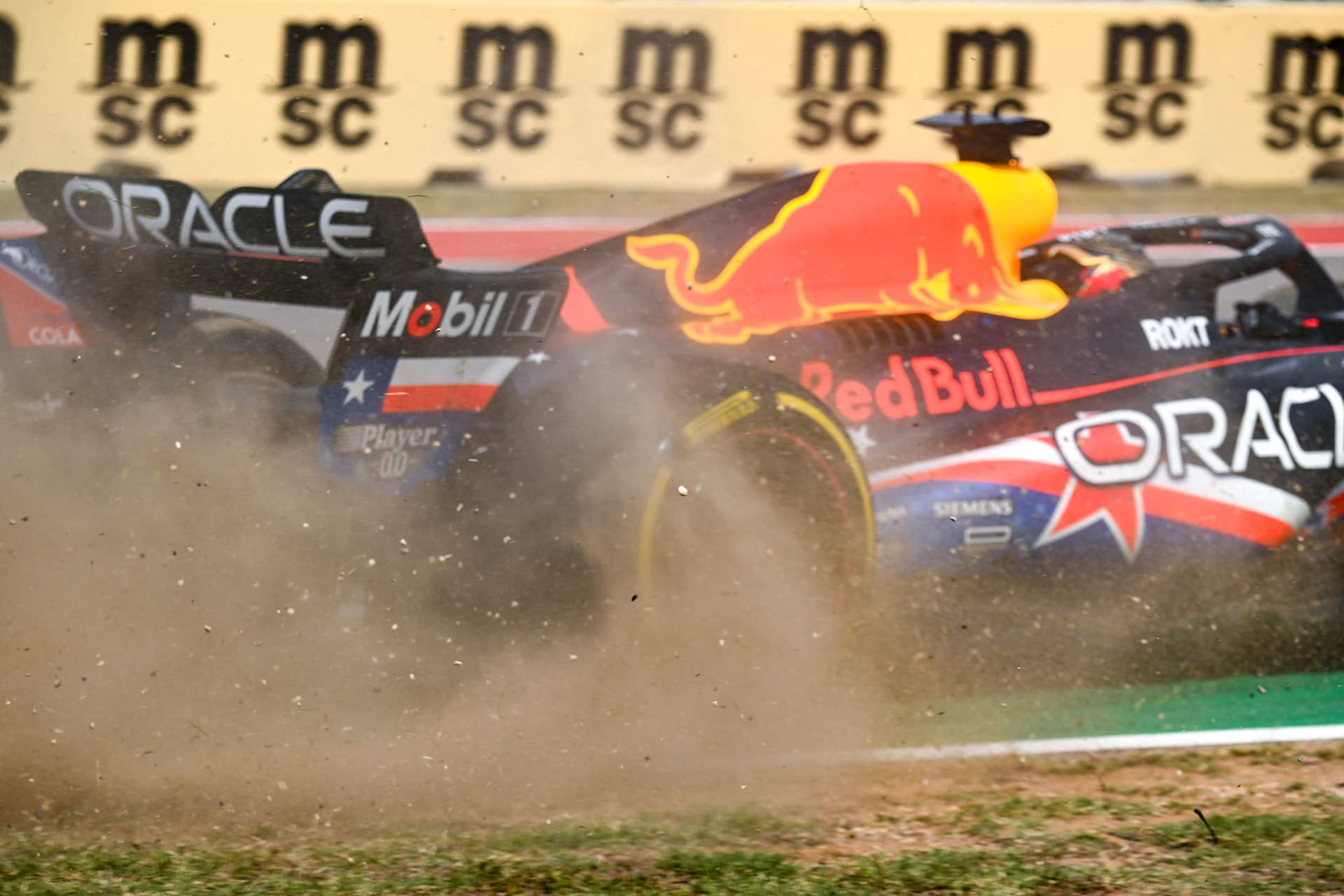 Max Verstappen´s 360 Grad Dreher im Sprint Shootout, (NED) Red Bull Racing;Formel 1 GP USA Austin Texas. Samstag 21.10.2023