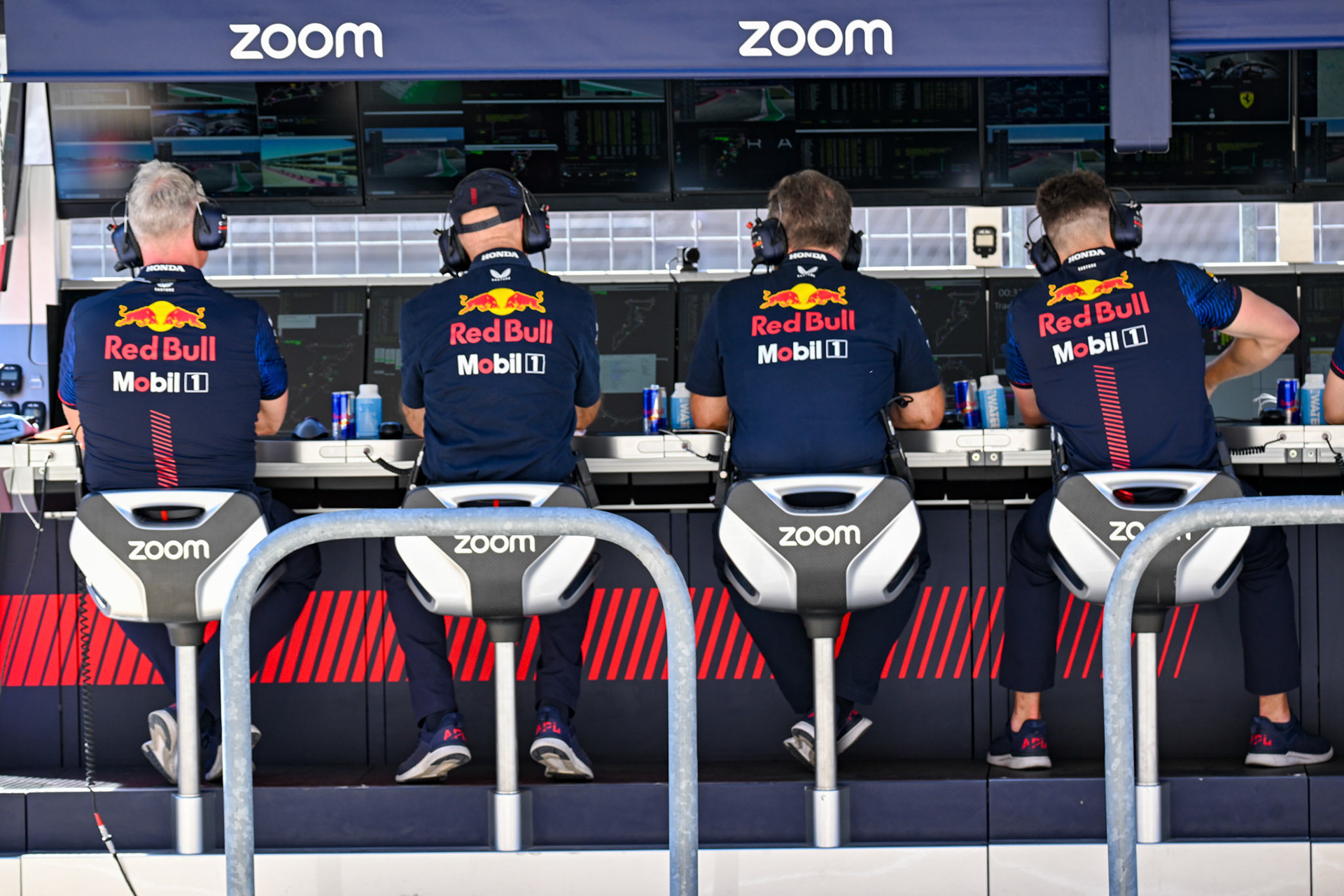 Red Bull Racing Kommandostand; Formel 1 GP USA Austin Texas. Samstag 21.10.2023