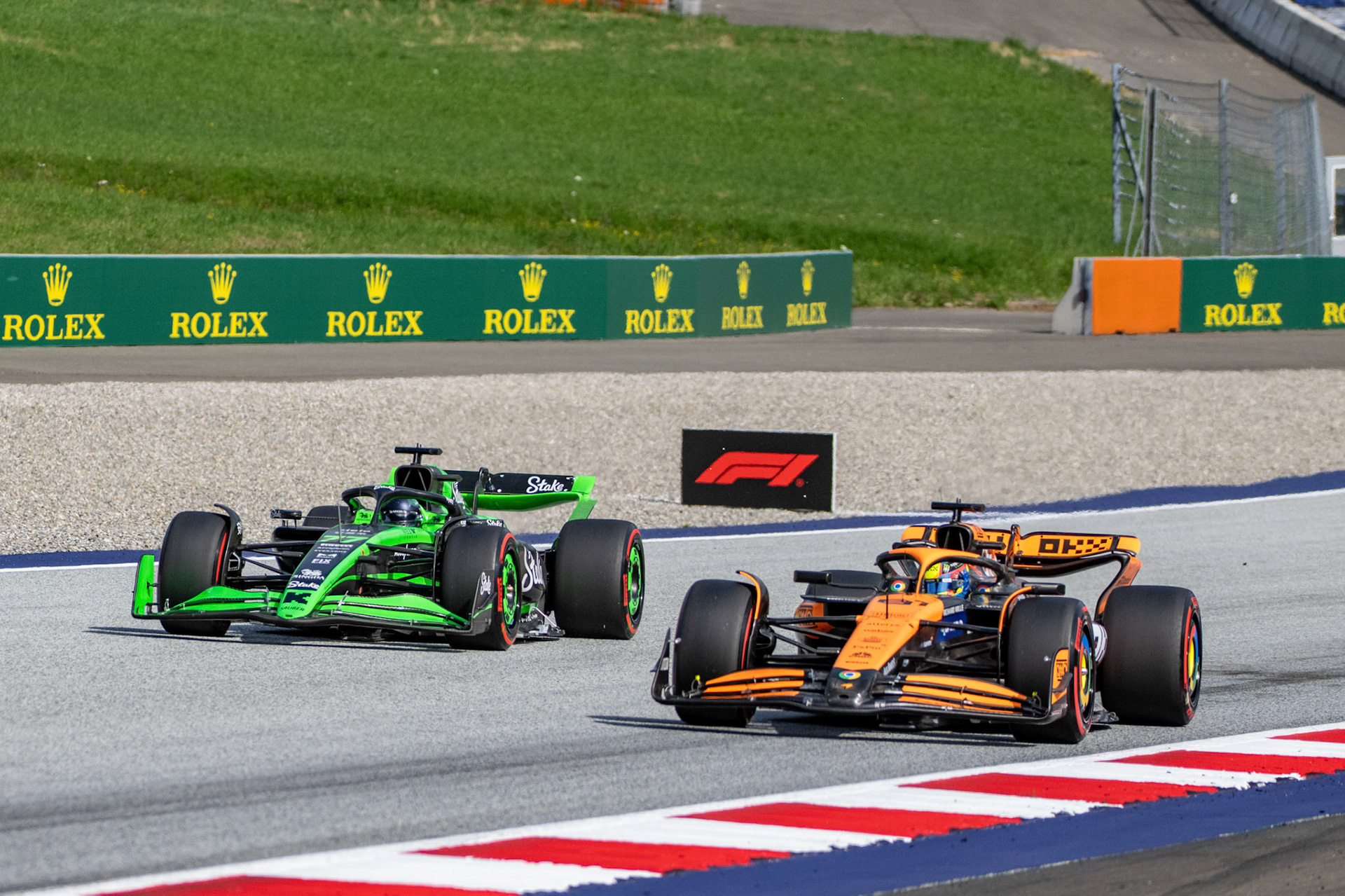 Oscar Piastri #81, McLaren Formula 1 Team und Valtteri Bottas #77, Stake F1 Team Kick Sauber;Formel 1 GP Austria / Österreich. Samstag, 29.06.2024