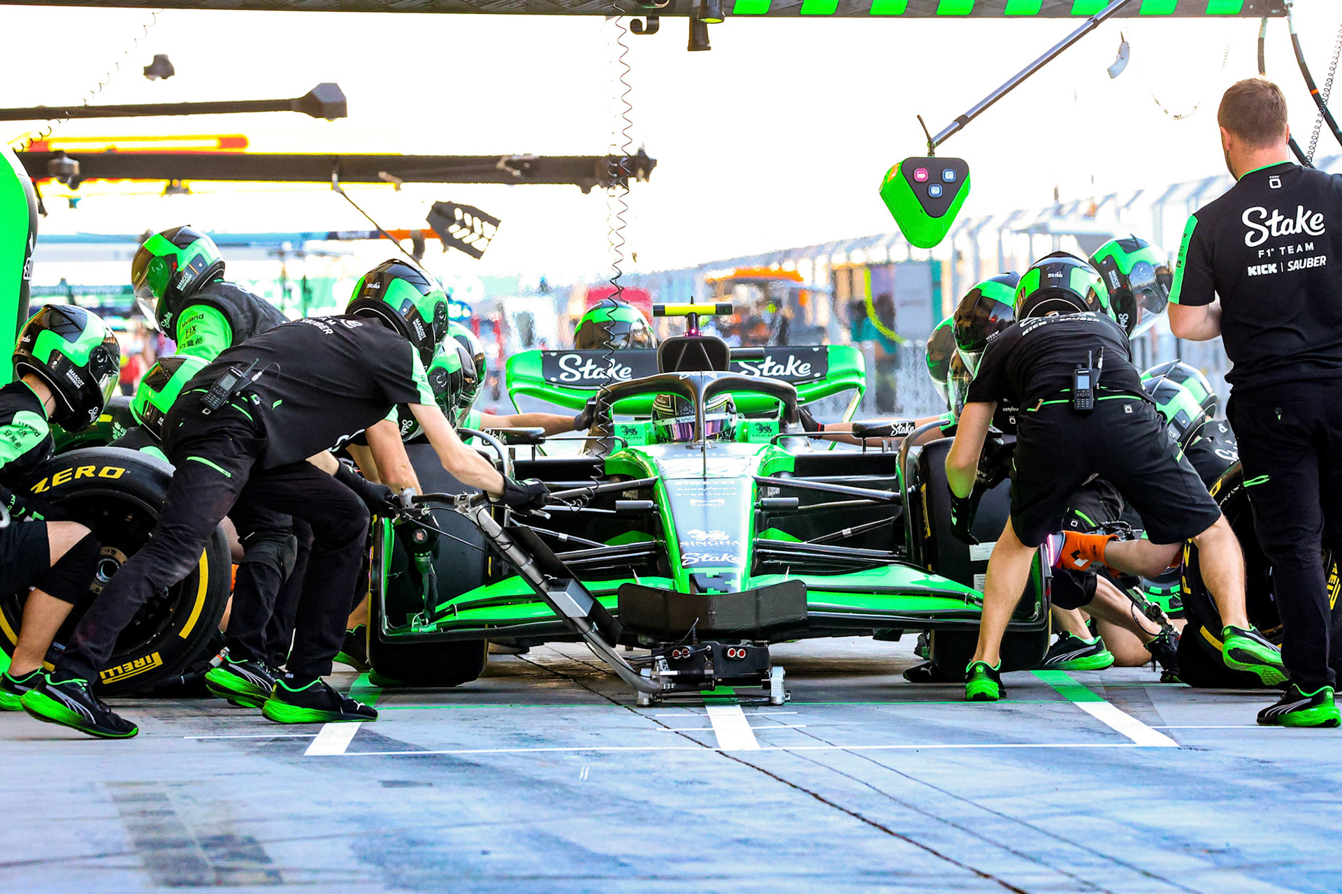 Guanyu Zhou #24, Stake F1 Team Kick Sauber; Formel 1 Pre-Season Tests Bahrain. Mittwoch, 21.02.2024