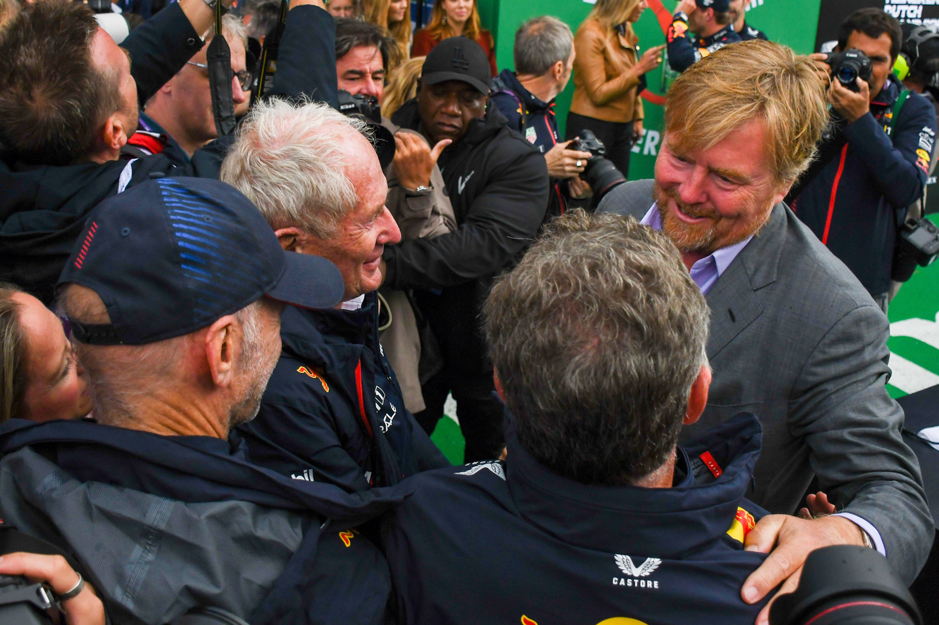 Dr. Helmut Marko; Willem-Alexander König der Niederlande;Formel 1 GP Holland / Zandvoort. Sonntag, 27.08.2023