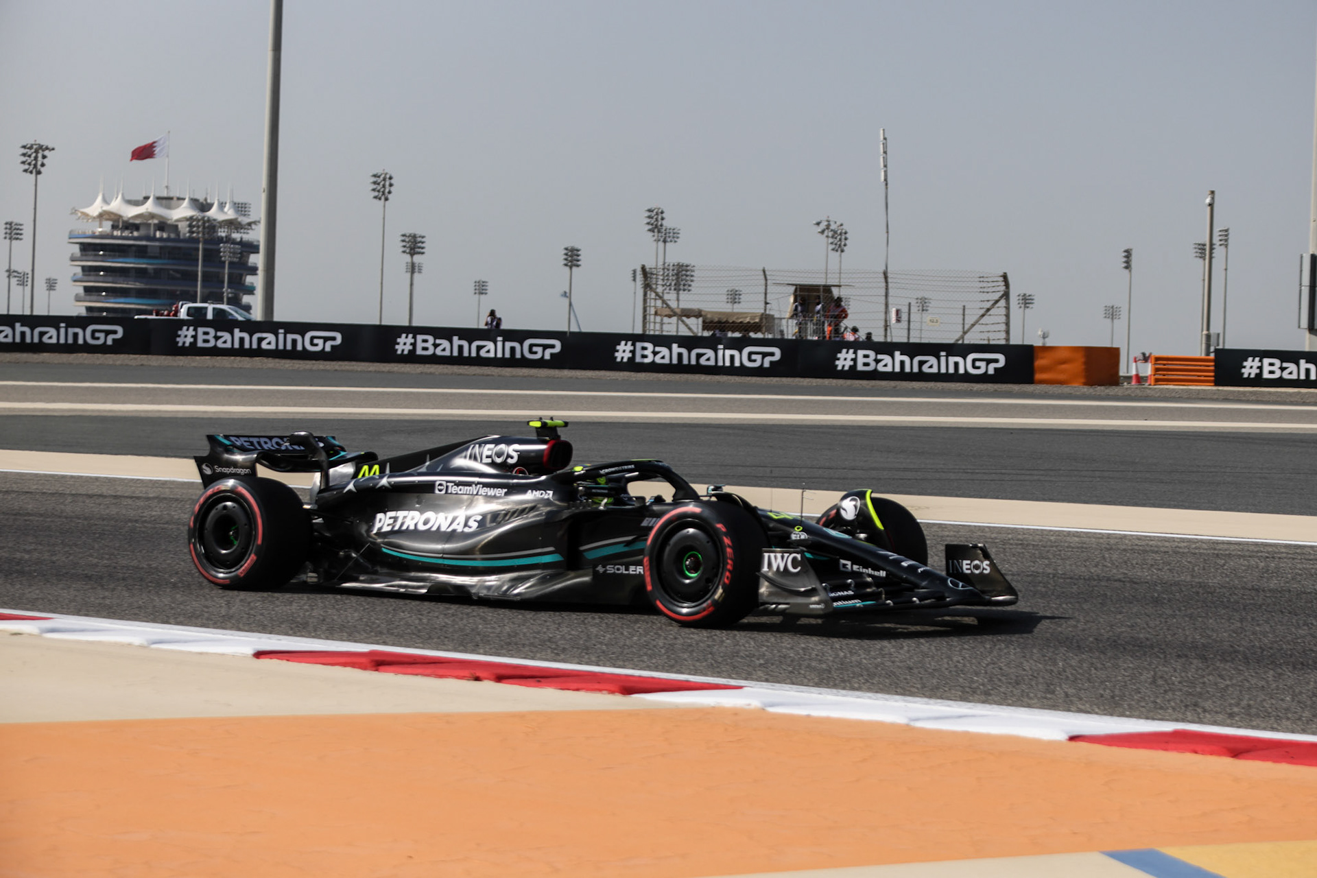 Lewis Hamilton (GBR) Mercedes AMG F1 Team; Formel 1 GP Bahrain. Samstag 04.03.2023