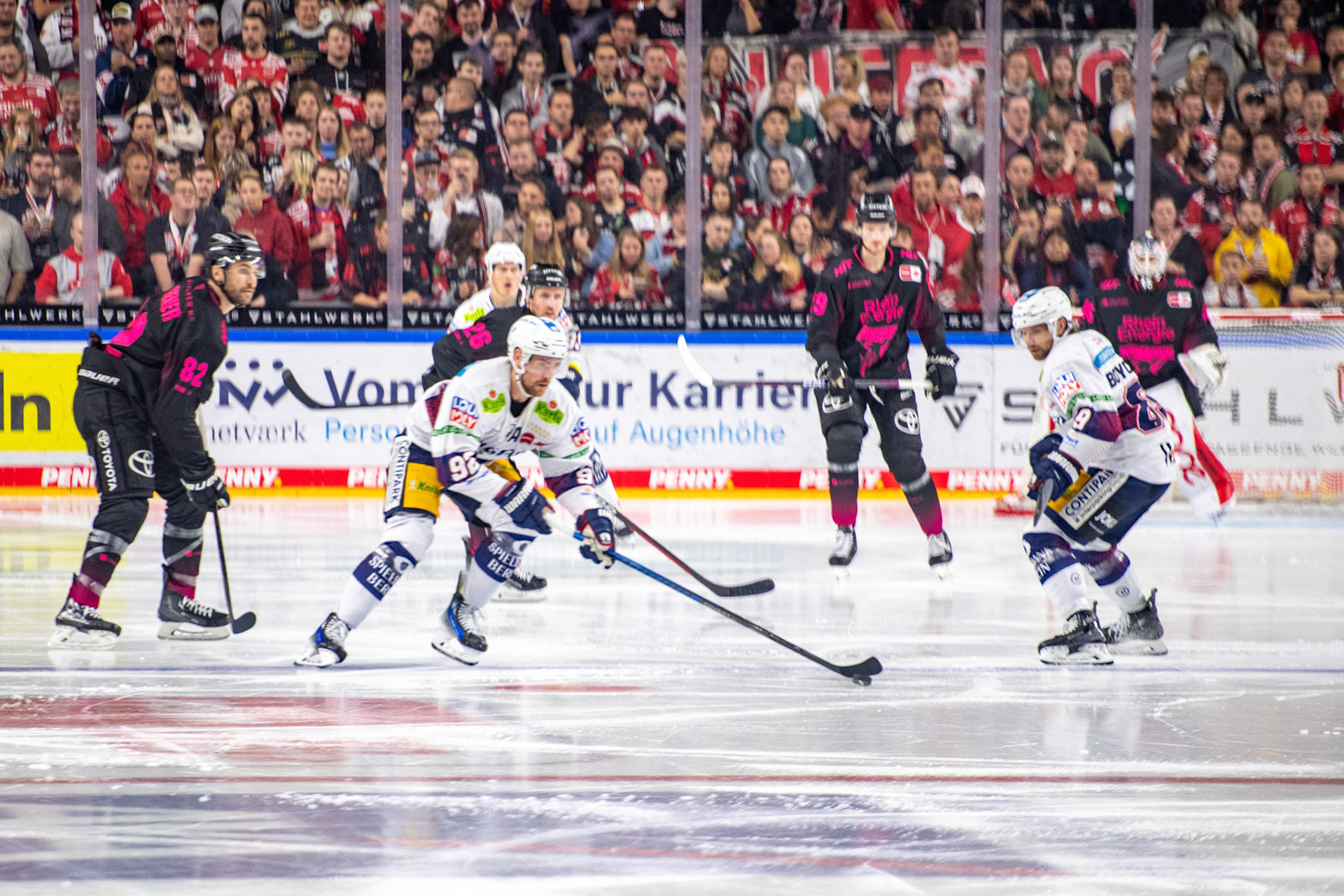 Marcel Noebels; DEL Kölner Haie - Eisbaeren Berlin, 06.10.2023