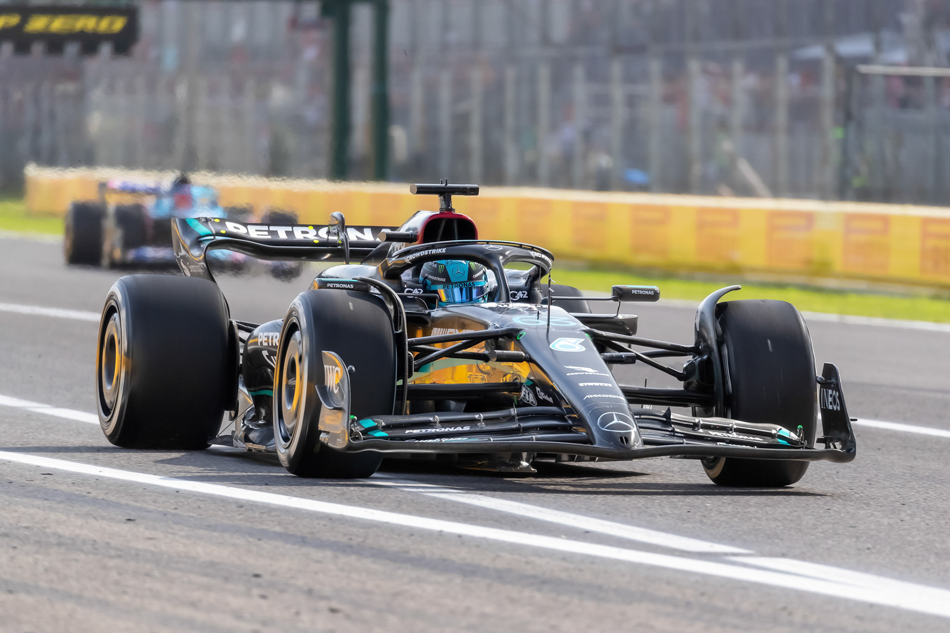 George Russell (GBR) Mercedes AMG F1 Team; Formel 1 GP Italien / Monza. Sonntag, 03.09.2023