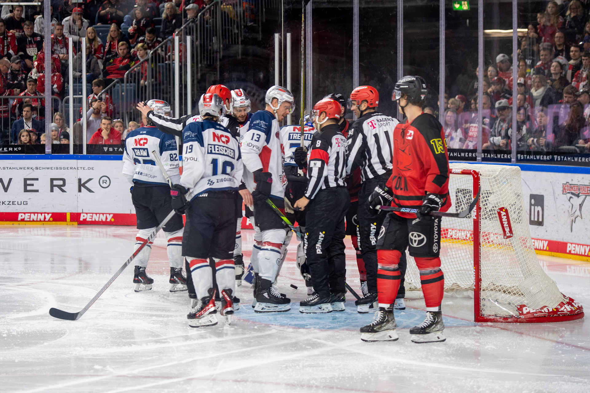 Nürnberg Ice Tigers; DEL Kölner Haie - Nürnberg Ice Tigers, 17.12.2023