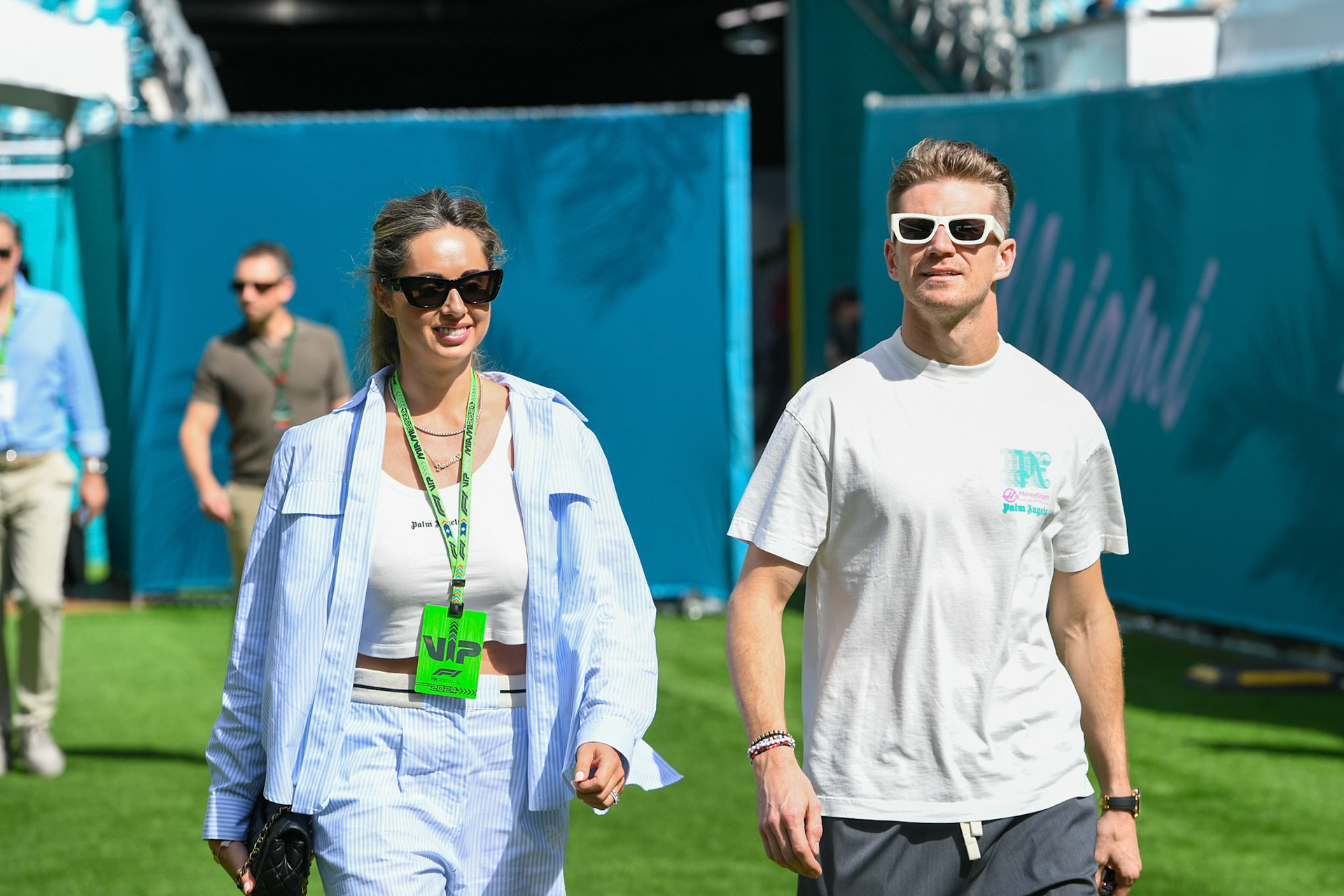 Nico Hülkenberg #27, MoneyGram Haas F1 Team mit Ehefrau Egle Ruskyte Hülkenberg; Formel 1 GP Miami / USA. 04.05.2024