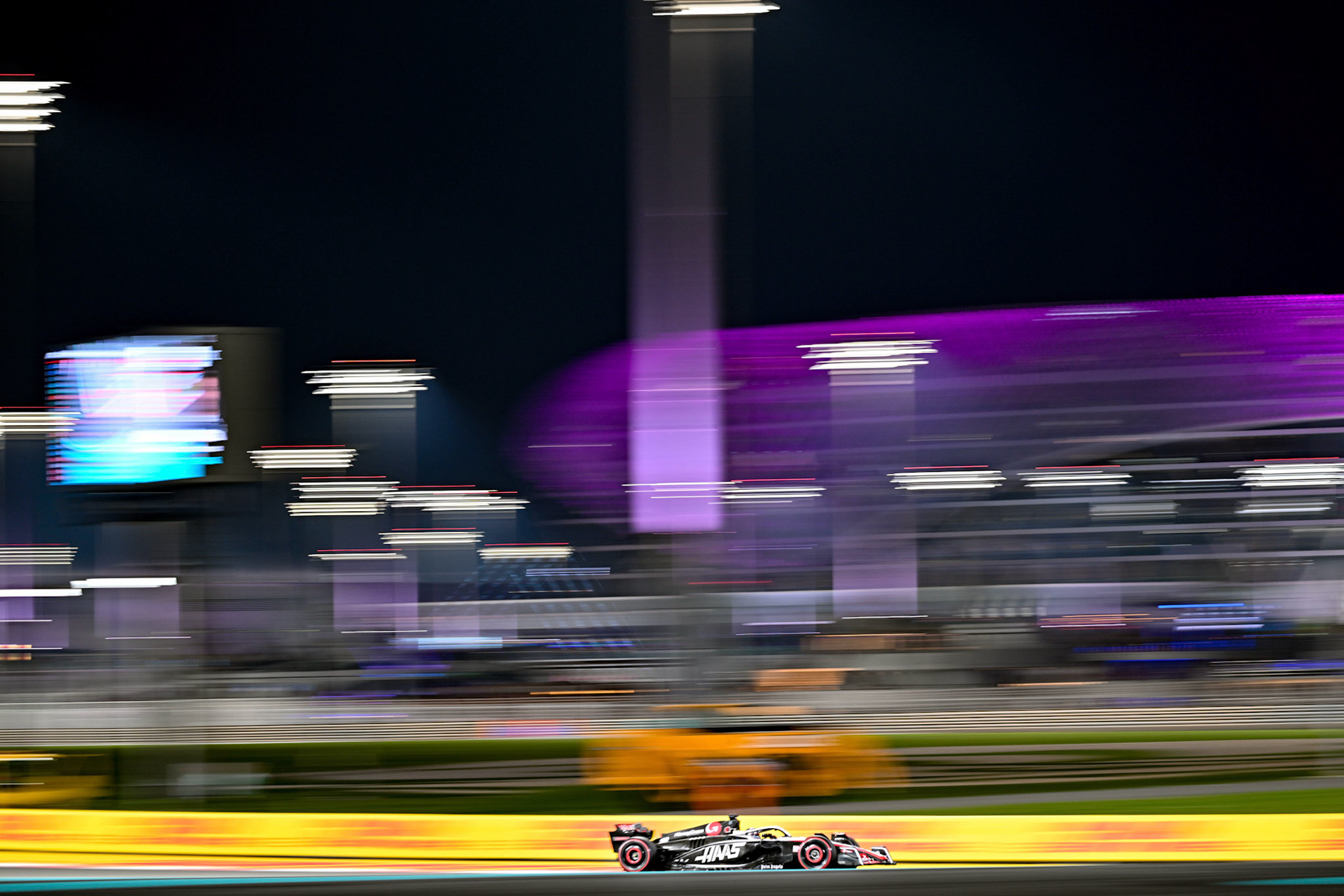 Kevin Magnussen (DEN) Haas F1 Team;Formel 1 GP Abu Dhabi. Samstag 25.11.2023
