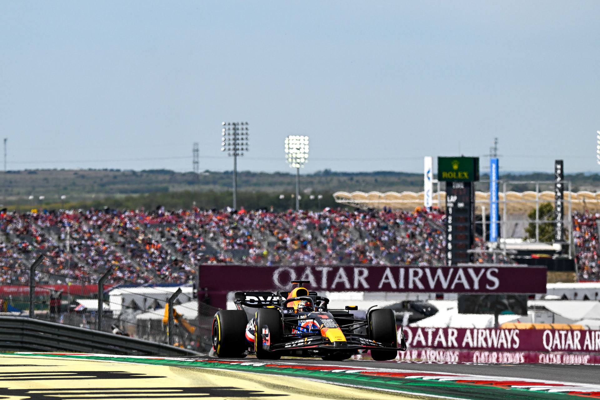 Max Verstappen´s 360 Grad Dreher im Sprint Shootout, (NED) Red Bull Racing;Formel 1 GP USA Austin Texas. Samstag 21.10.2023