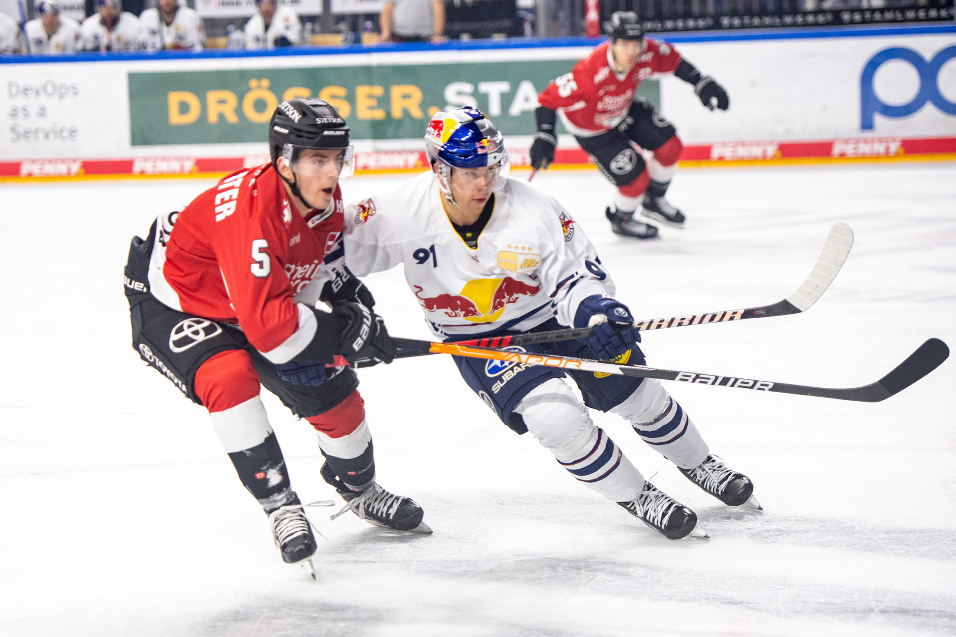 Robin van Calster und Filip Varejcka; DEL Kölner Haie - EHC Red Bull München, 27.10.2023