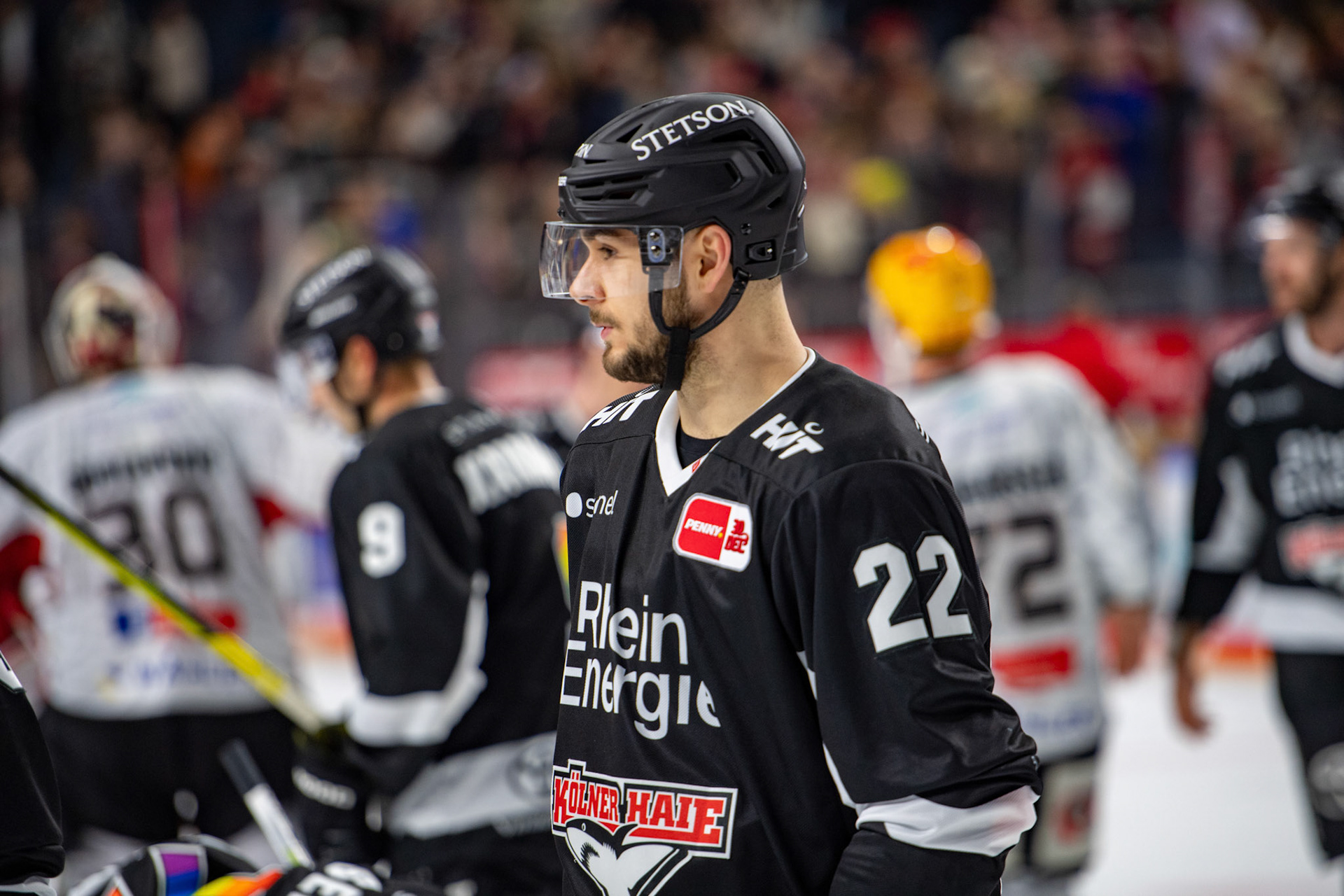 Maximilian Gloetzl; DEL Kölner Haie - Bremerhaven Fischtown Pinguins, 01.11.2023
