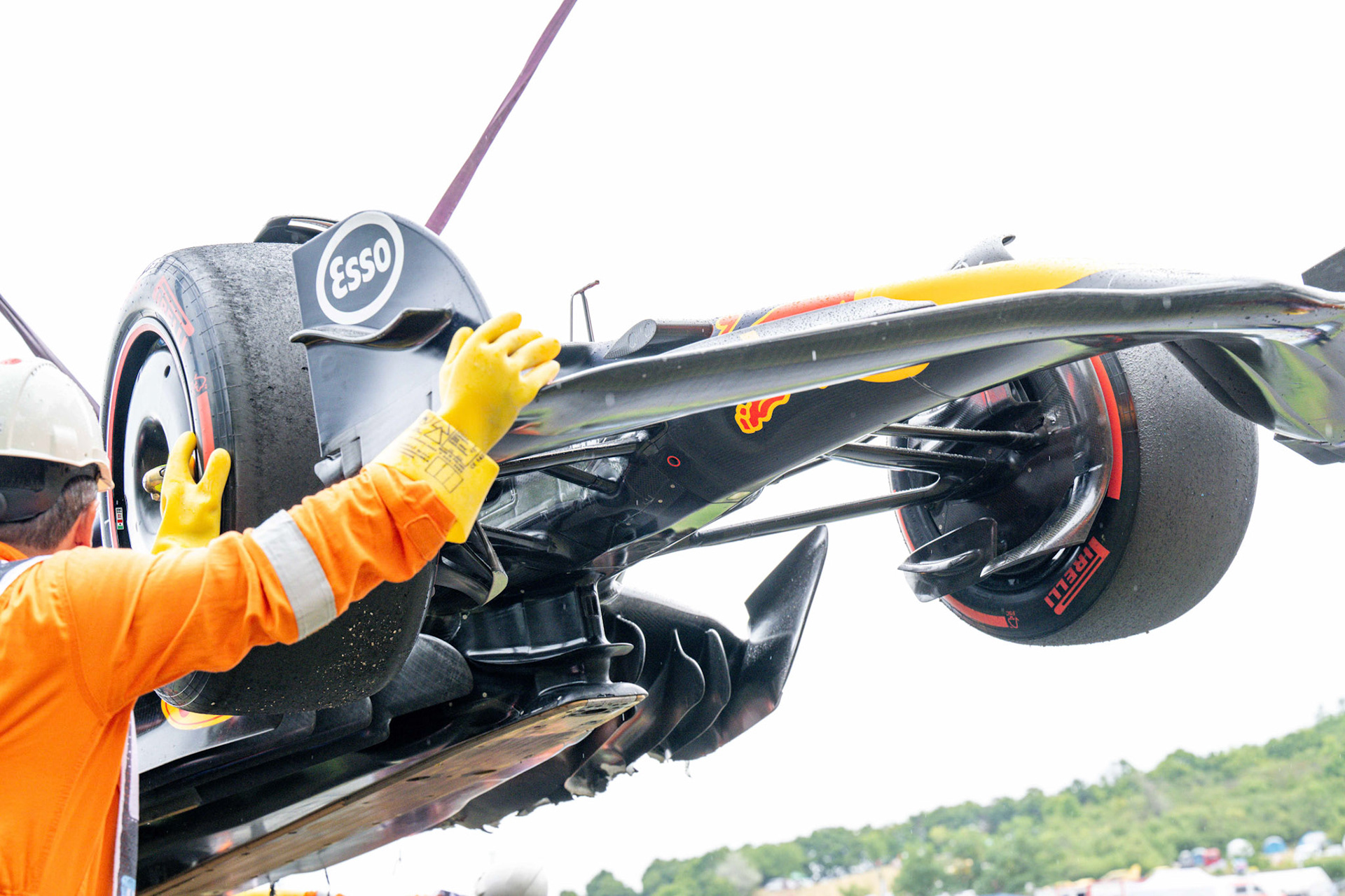 Sergio Perez #11, Oracle Red Bull Racing crasht im Qualifying;Formel 1 Budapest / Ungarn, 20.07.2024