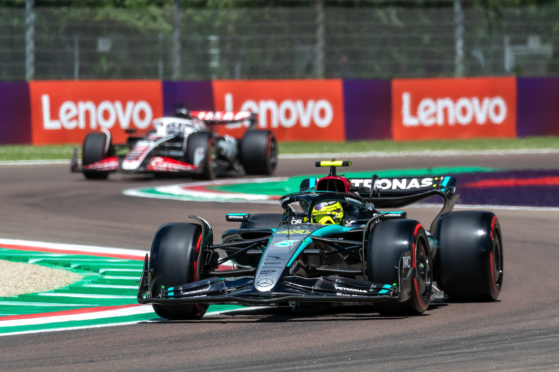 Lewis Hamilton #44, Mercedes-AMG Petronas F1 Team; F1 GP Imola / Italien Freitag, 17.05.2024