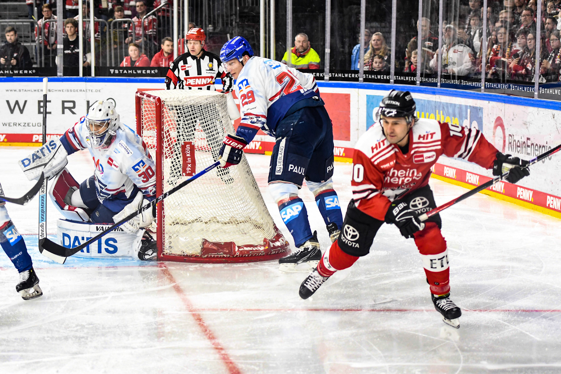 Jonathan Matsumoto; DEL Kölner Haie - Adler Mannheim, 17.03.2023