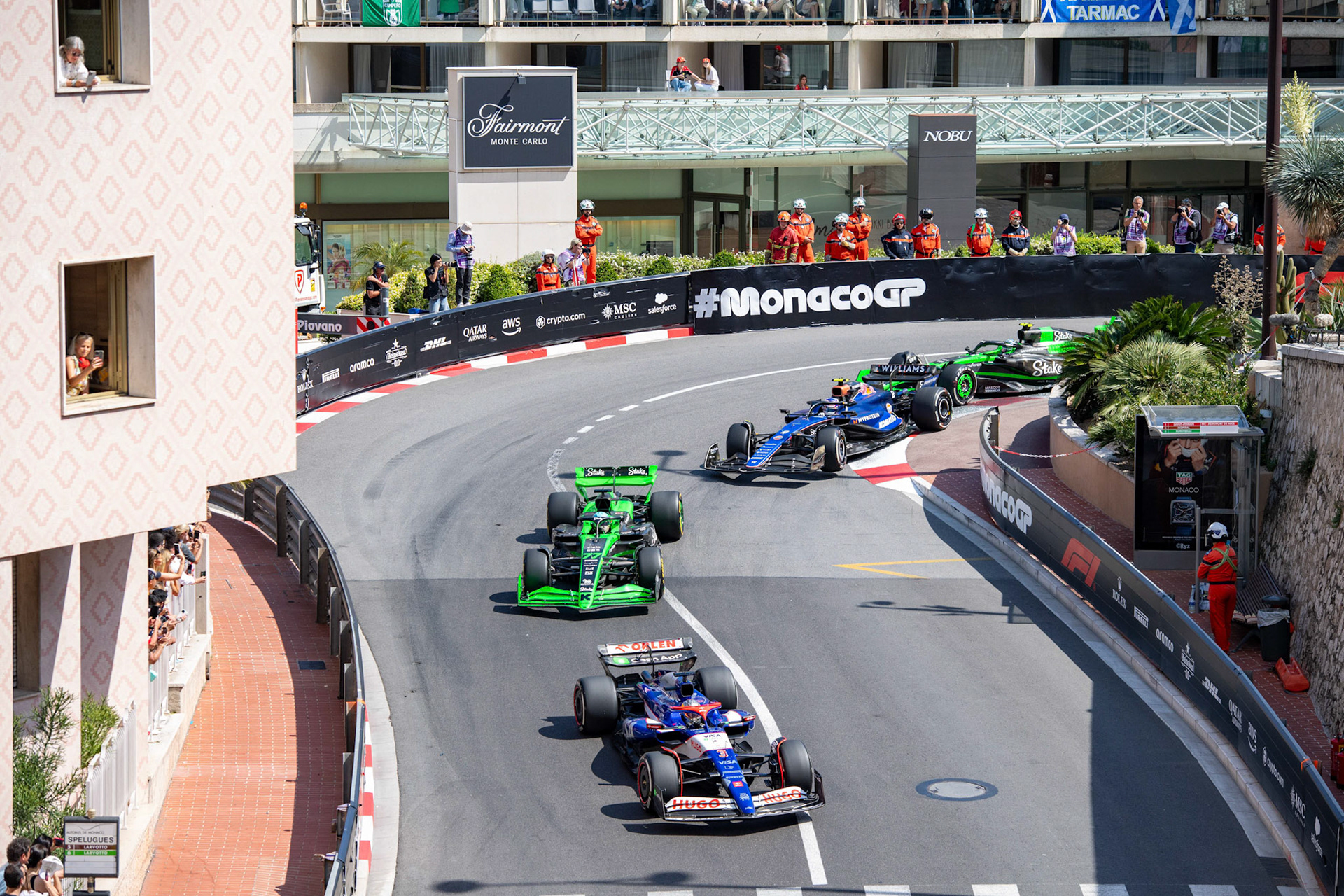 Daniel Ricciardo, #3, Visa Cash App RB Formula One Team und Valtteri Bottas #77, Stake F1 Team Kick Sauber und Logan Sargeant #2, Williams Racing und Guanyu Zhou #24, Stake F1 Team Kick Sauber; Formel1 GP Monaco Sonntag, 26.05.2024