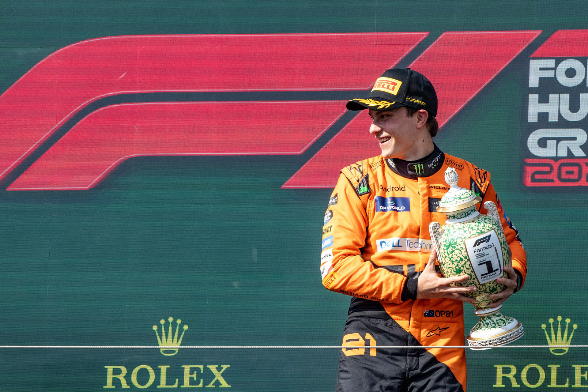 Oscar Piastri #81, McLaren Formula 1 Team auf dem Podium.;Formel 1 Budapest / Ungarn