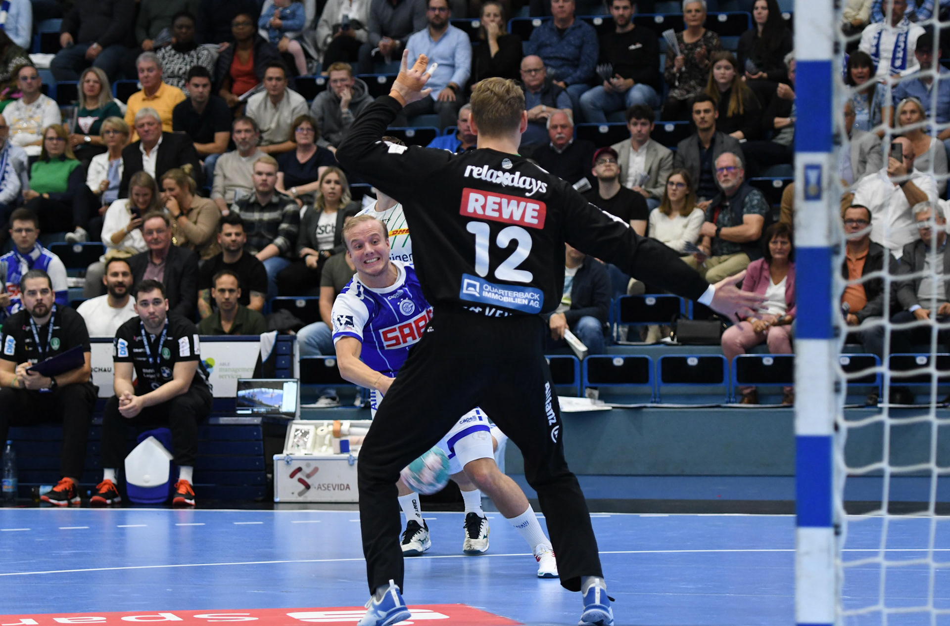 Tom Jansen #44;  Handball Bundesliga; VfL Gummersbach - SCDHFK Leipzig 09.10.2022
