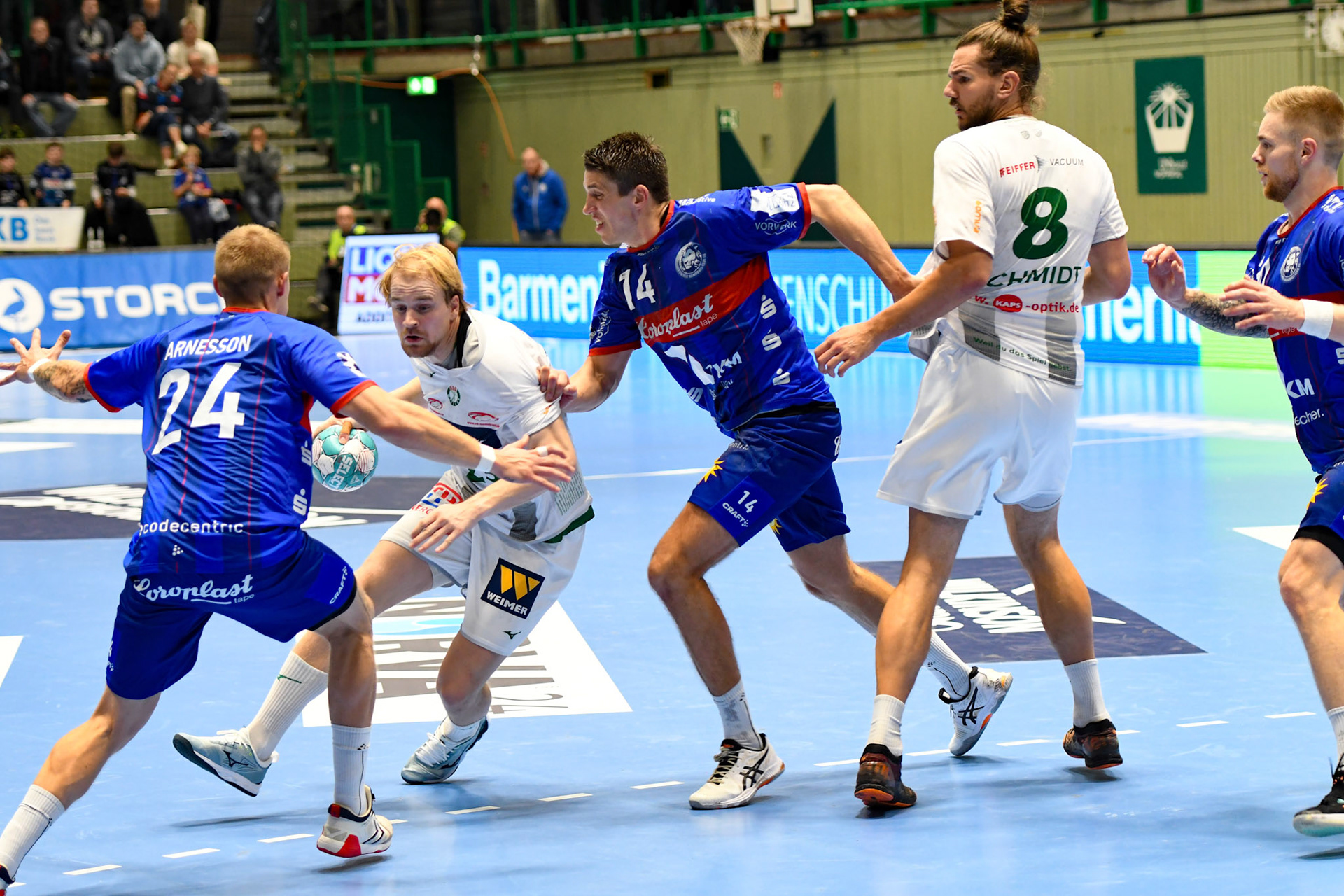 Linus Arnesson #24; Handball Bundesliga; BHC 06 - HSG Wetzlar 06.11.2022