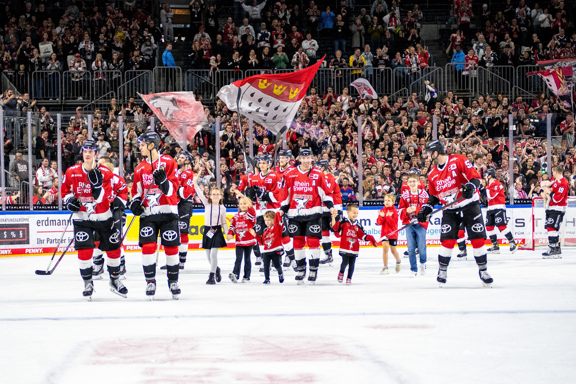 Koelner Haie Winner; DEL Kölner Haie - Augsburger Panther, 03.10.2023