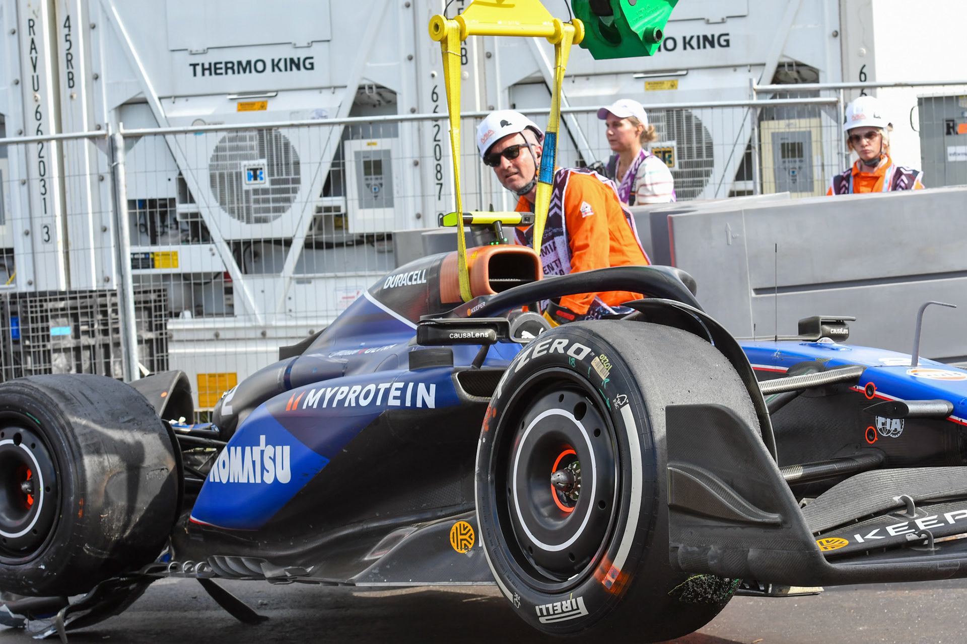 Logan Sargeant #2, Williams Racing gecrashtes Auto; Formel 1 GP Miami / USA. 05.05.2024