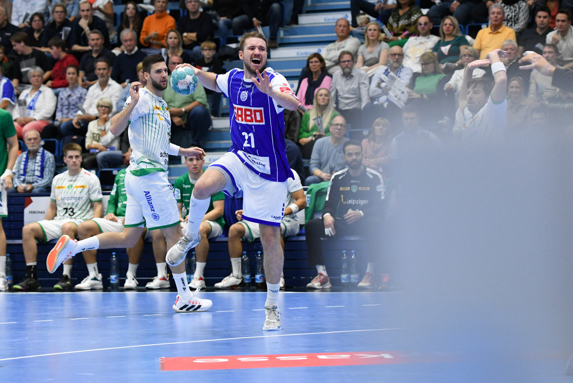 Dominik Mappes #21; Handball Bundesliga; VfL Gummersbach - SCDHFK Leipzig 09.10.2022